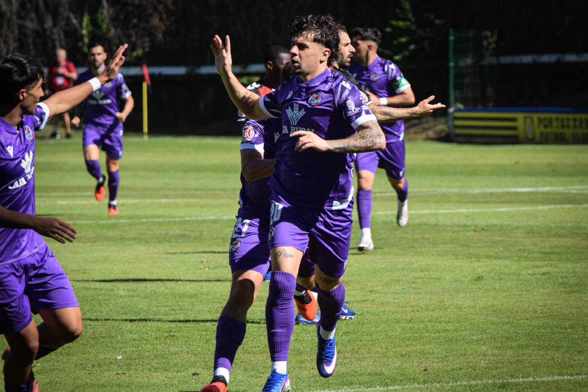 El Zamora sorprendió al inicio del partido y se llevó los tres puntos