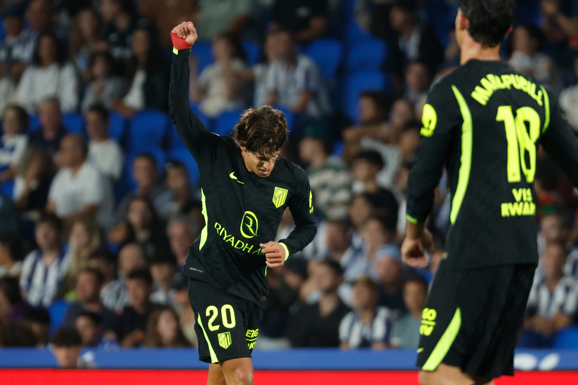 Giuliano celebrando su gol ante la Real Sociedad.