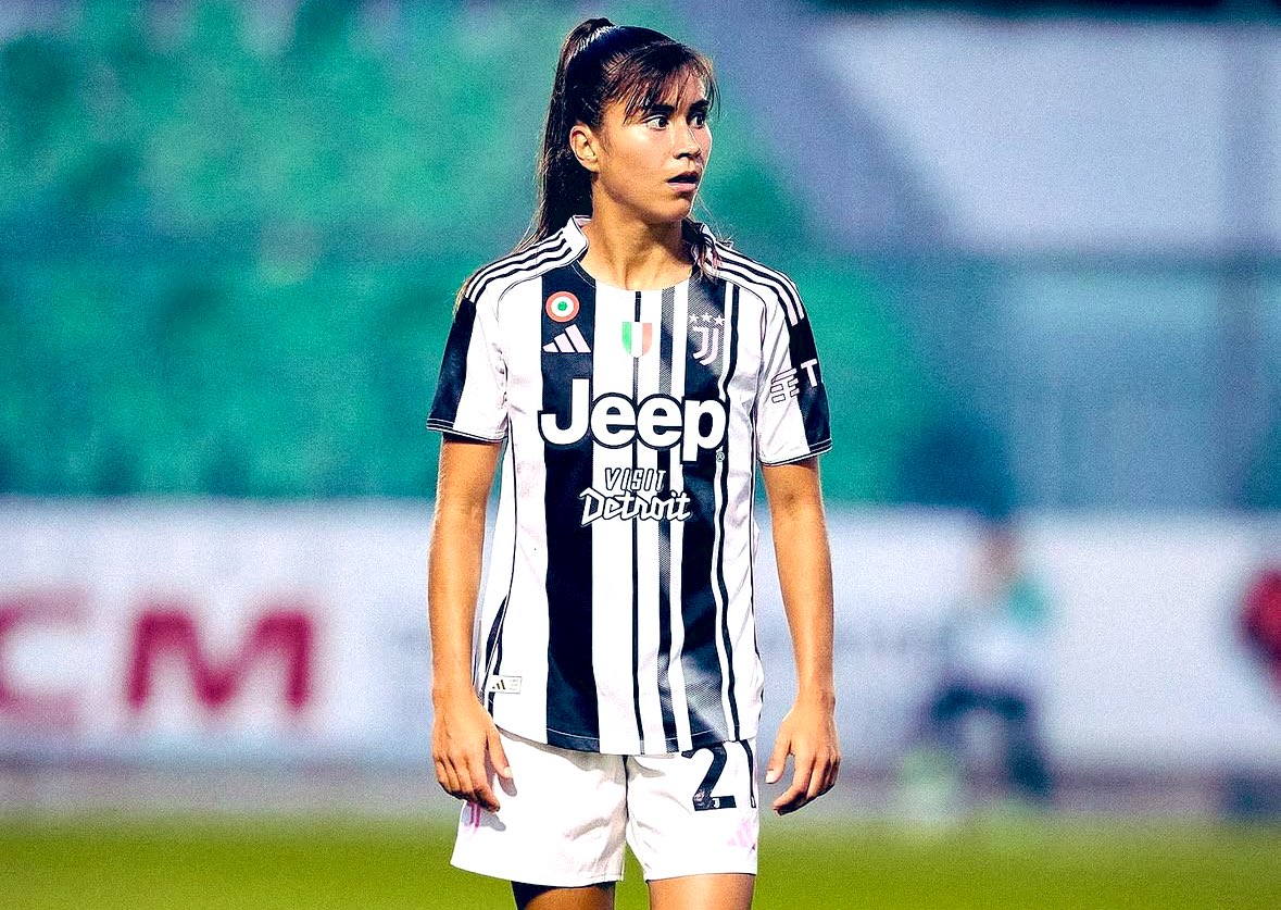 Cristina Librán durante un partido con la Juventus