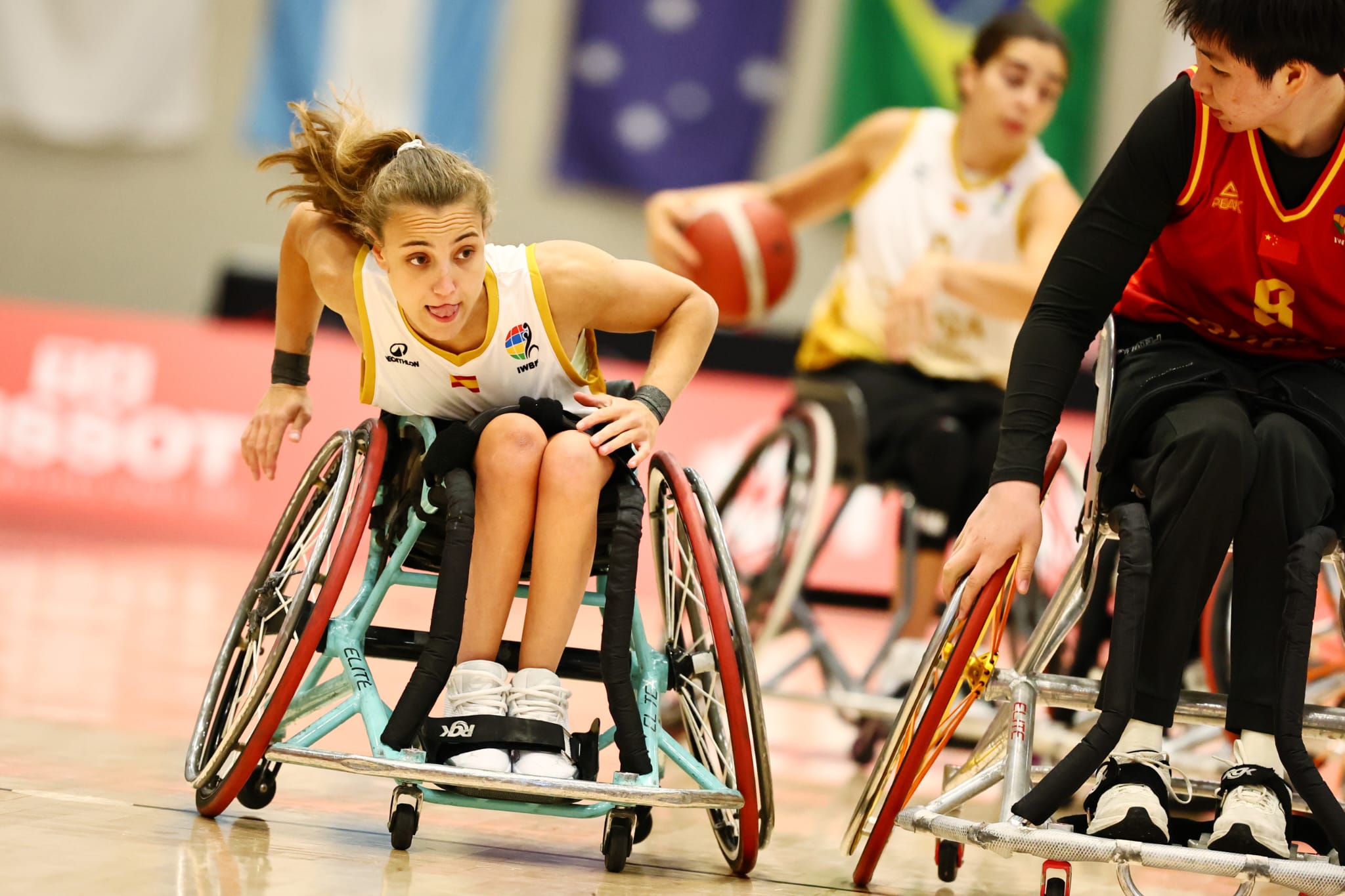 Lourdes Ortega, en la partido ante China de la fase de grupos del Mundial de Ottawa. FEDDF