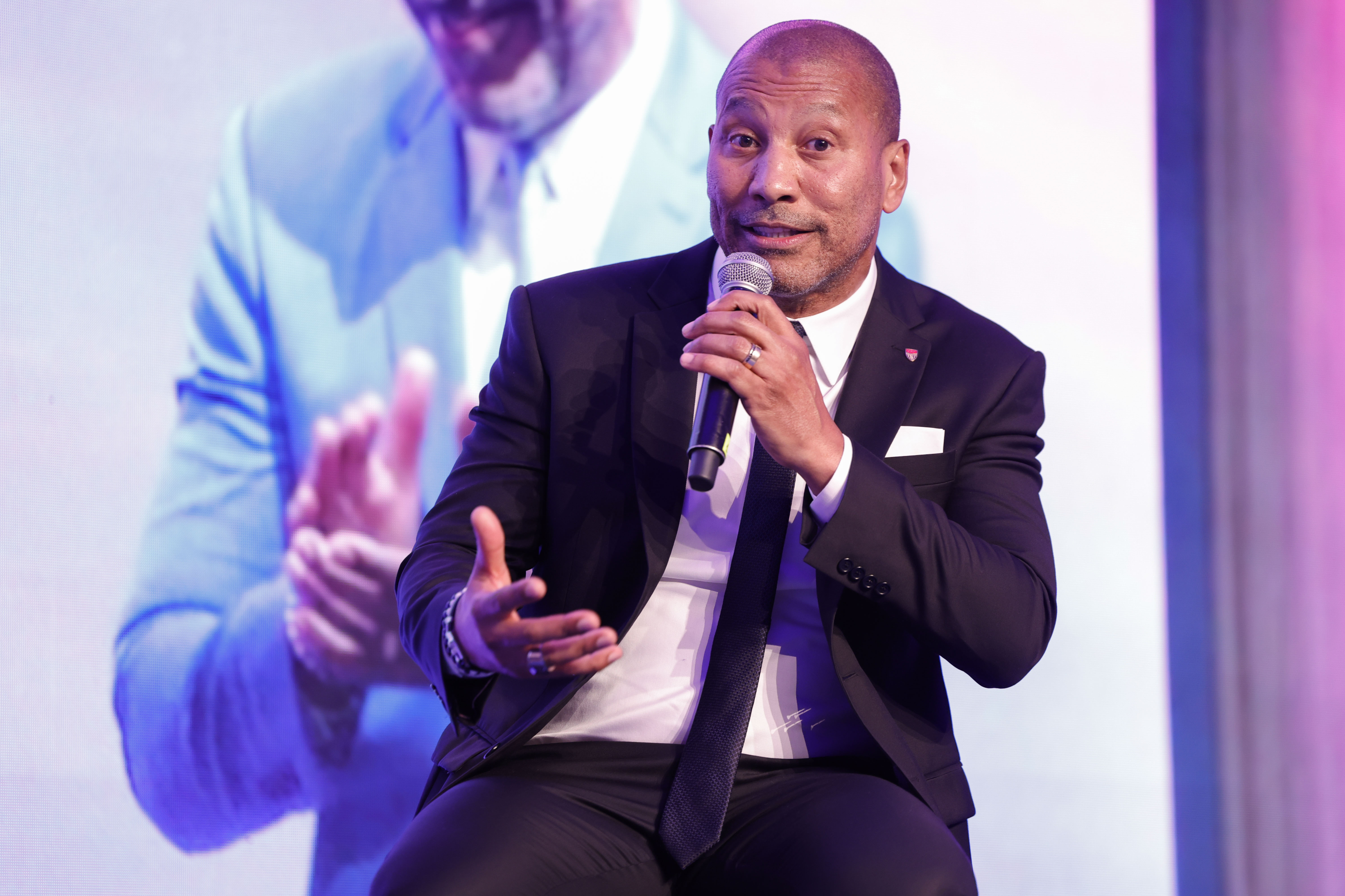 Mauro Silva durante la gala de presentación de la nueva temporada de la Liga F 26-27 EFE