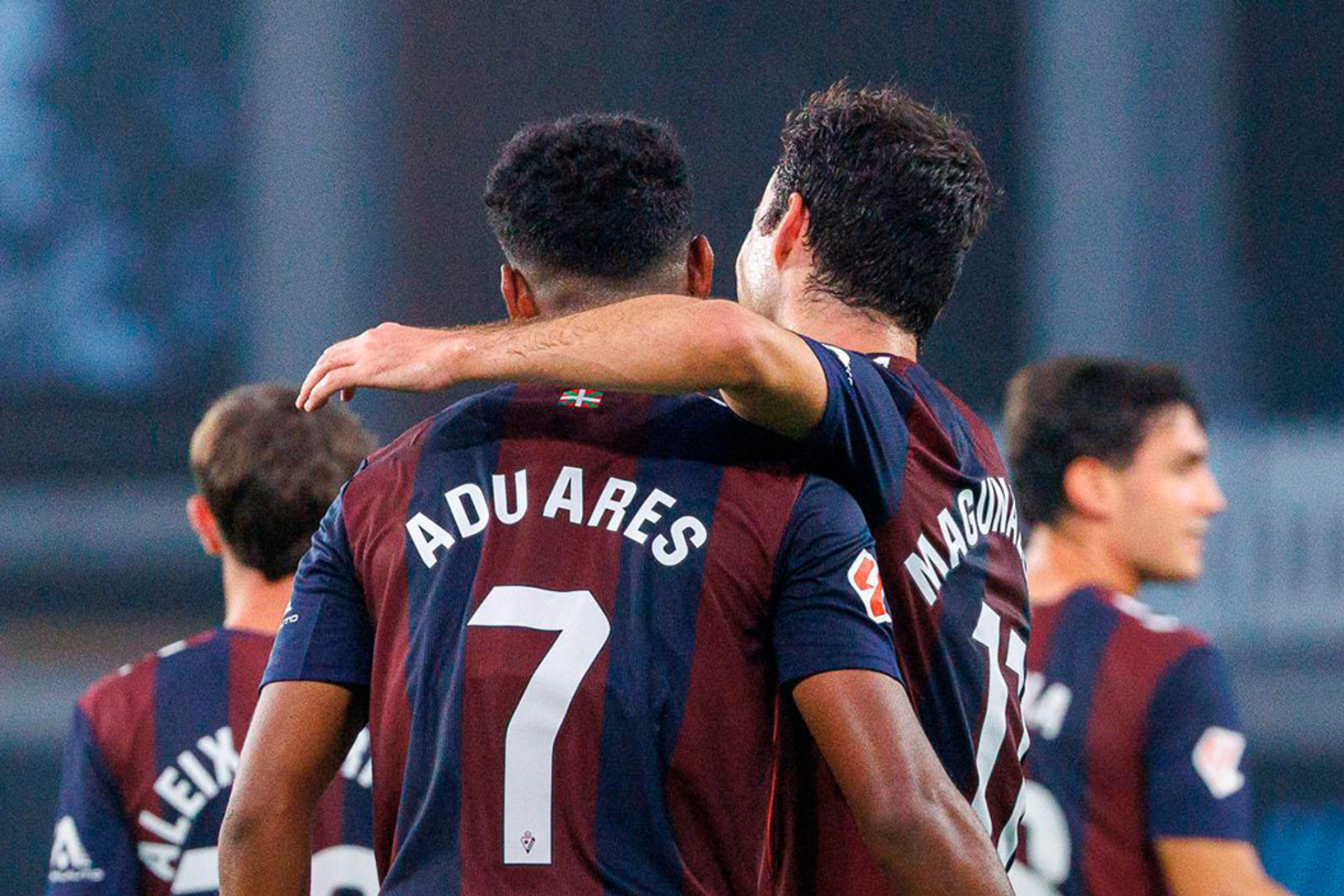 Adu Ares y Magunazelaia, celebrando un un gol del Eibar. SD EIBAR