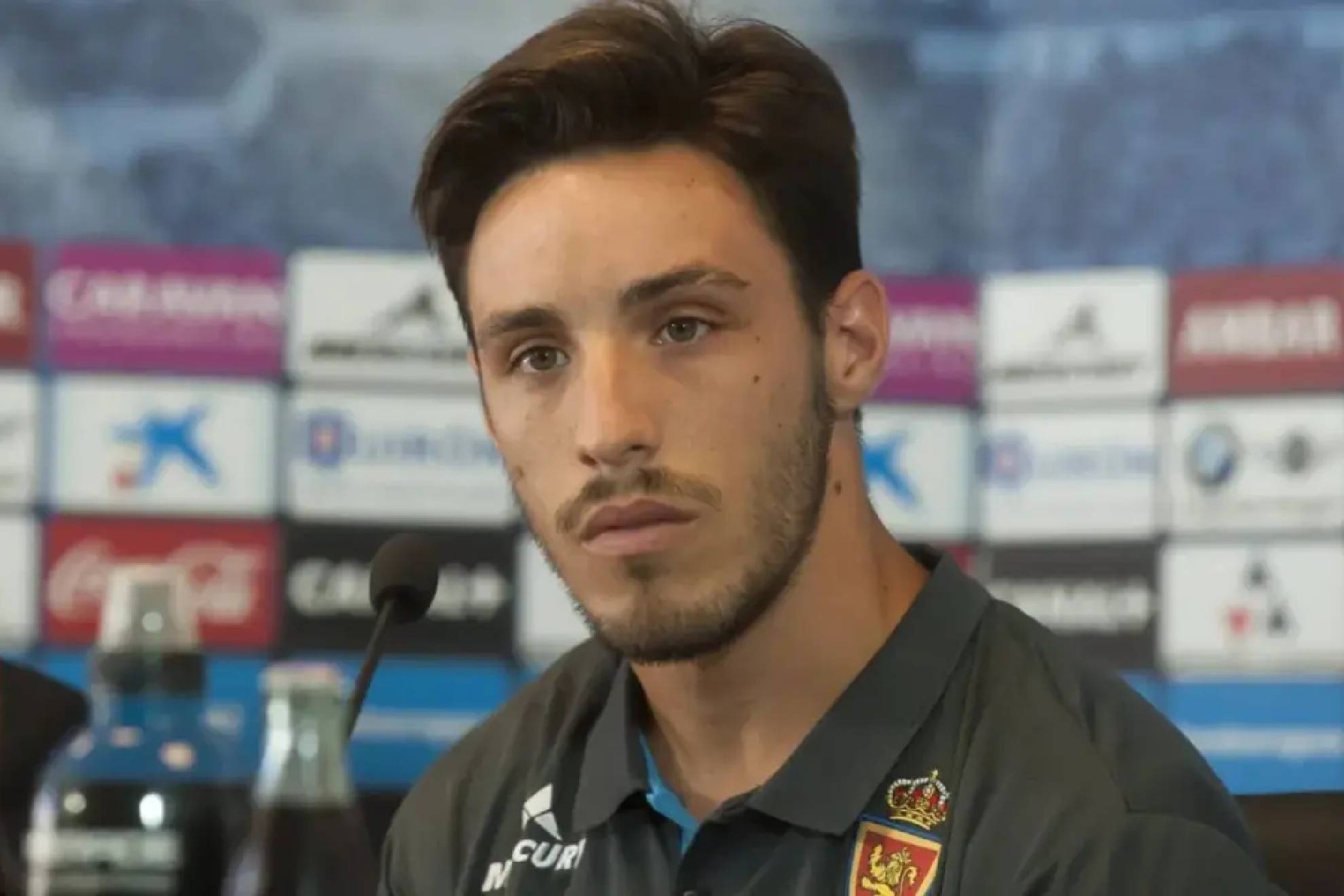 Iza Carcelén, el día de su presentación como jugador del Real Zaragoza
