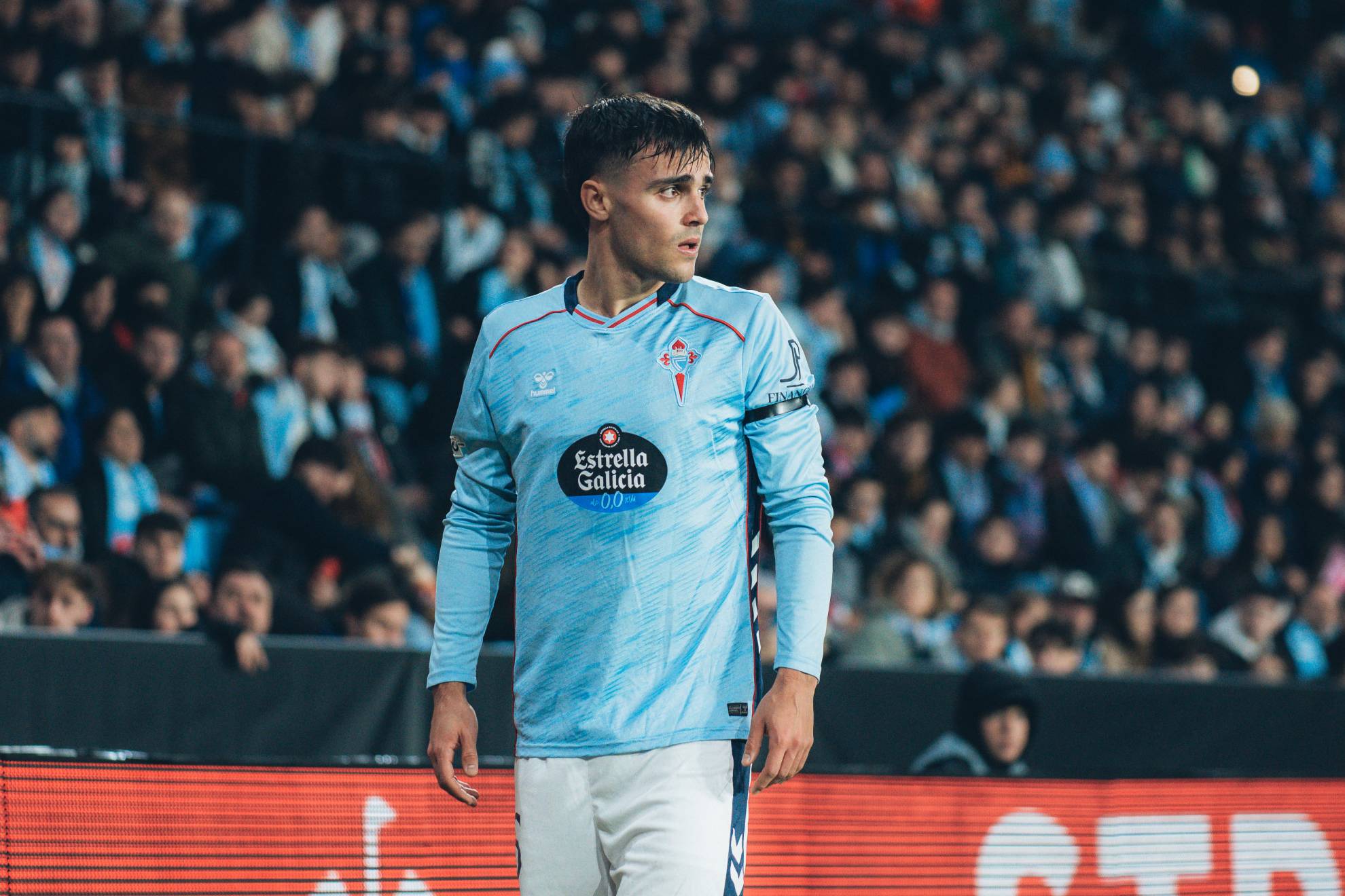 Miguel Román durante un partido con el Celta