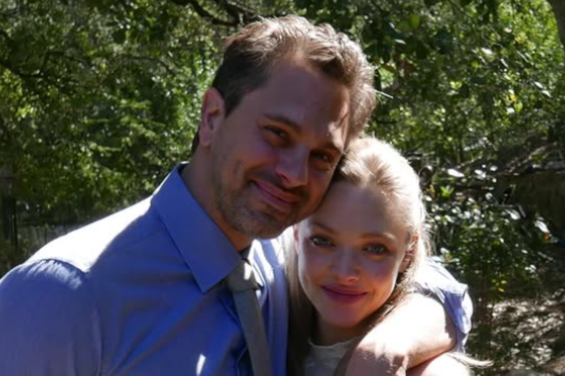 Thomas Sadoski y Amanda Seyfried, actores RRSS