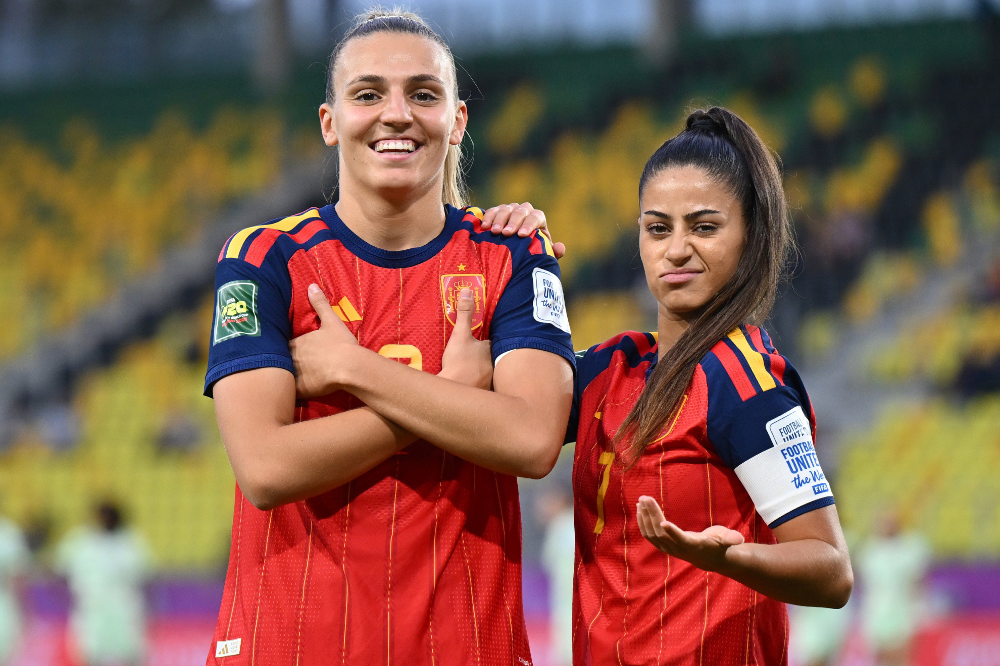 Marisa y Noe Bejarano celebrando el gol contra Portugal Selección española femenina vía X