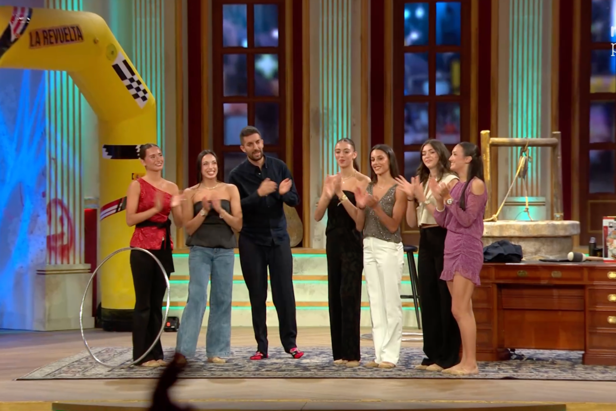 El equipo de gimnasia ritmica en 'La Revuelta'