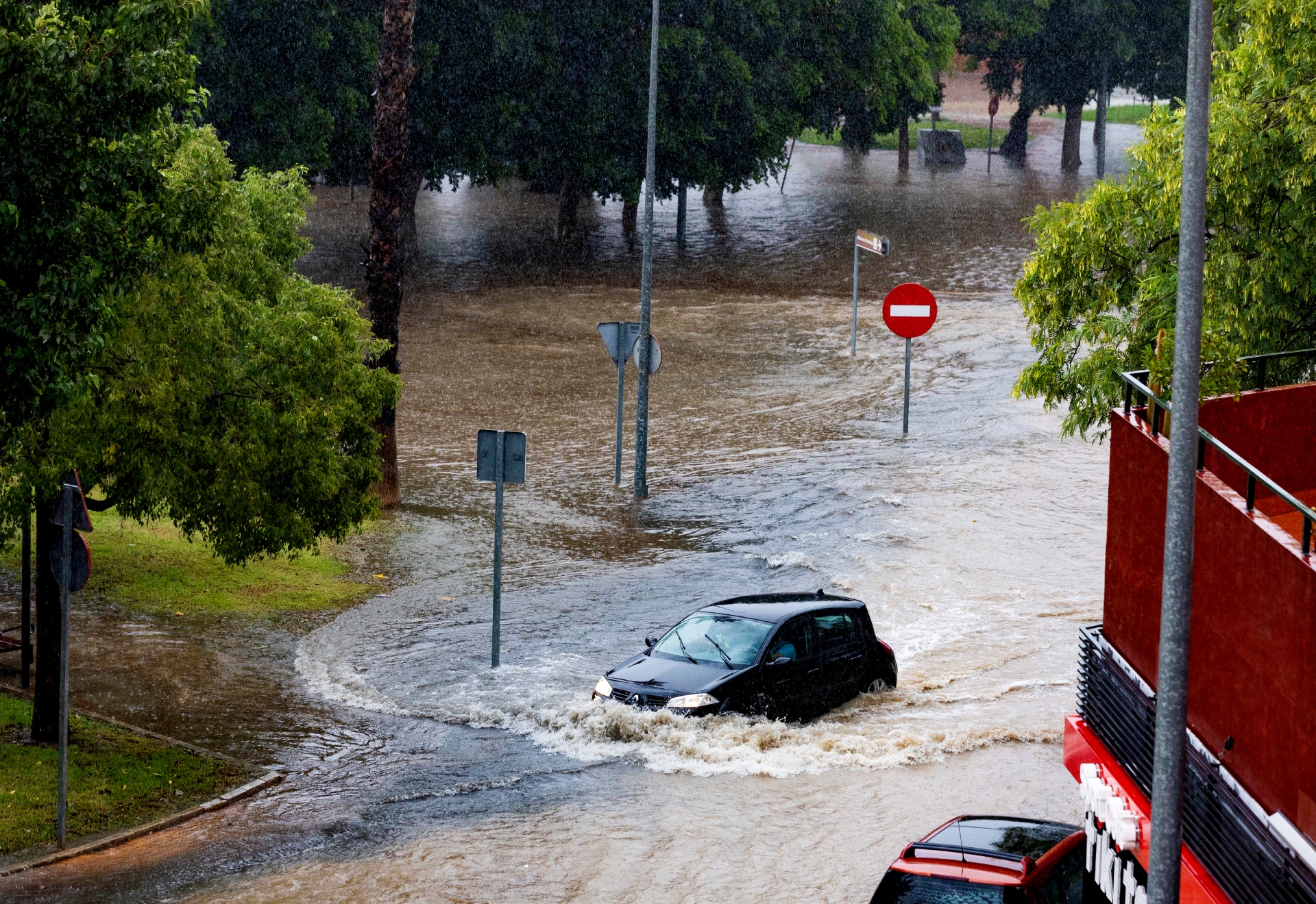 El sureste peninsular y Baleares, en alerta máxima por precipitaciones torrenciales Marcial Guillen / EFE