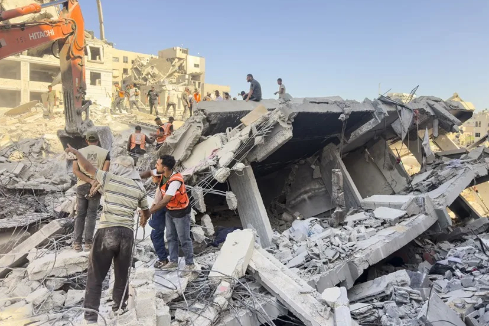 Edificio derrumbado en Gaza EFE