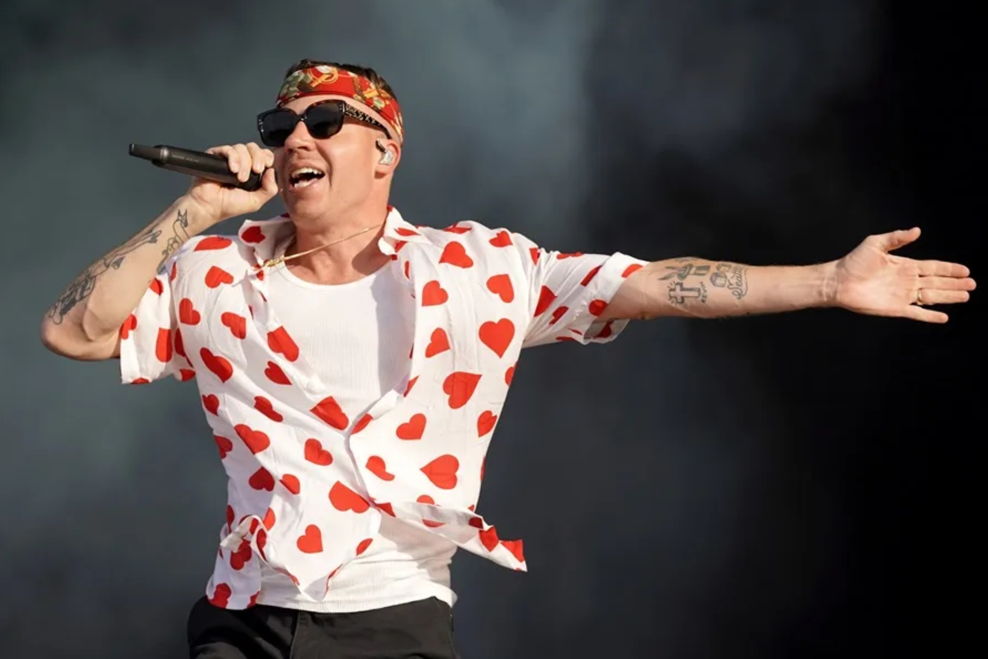 Macklemore dona el millón de dólares de la gira de Ed Sheeran tras ser expulsado por sus discursos pro-Palestina EFE