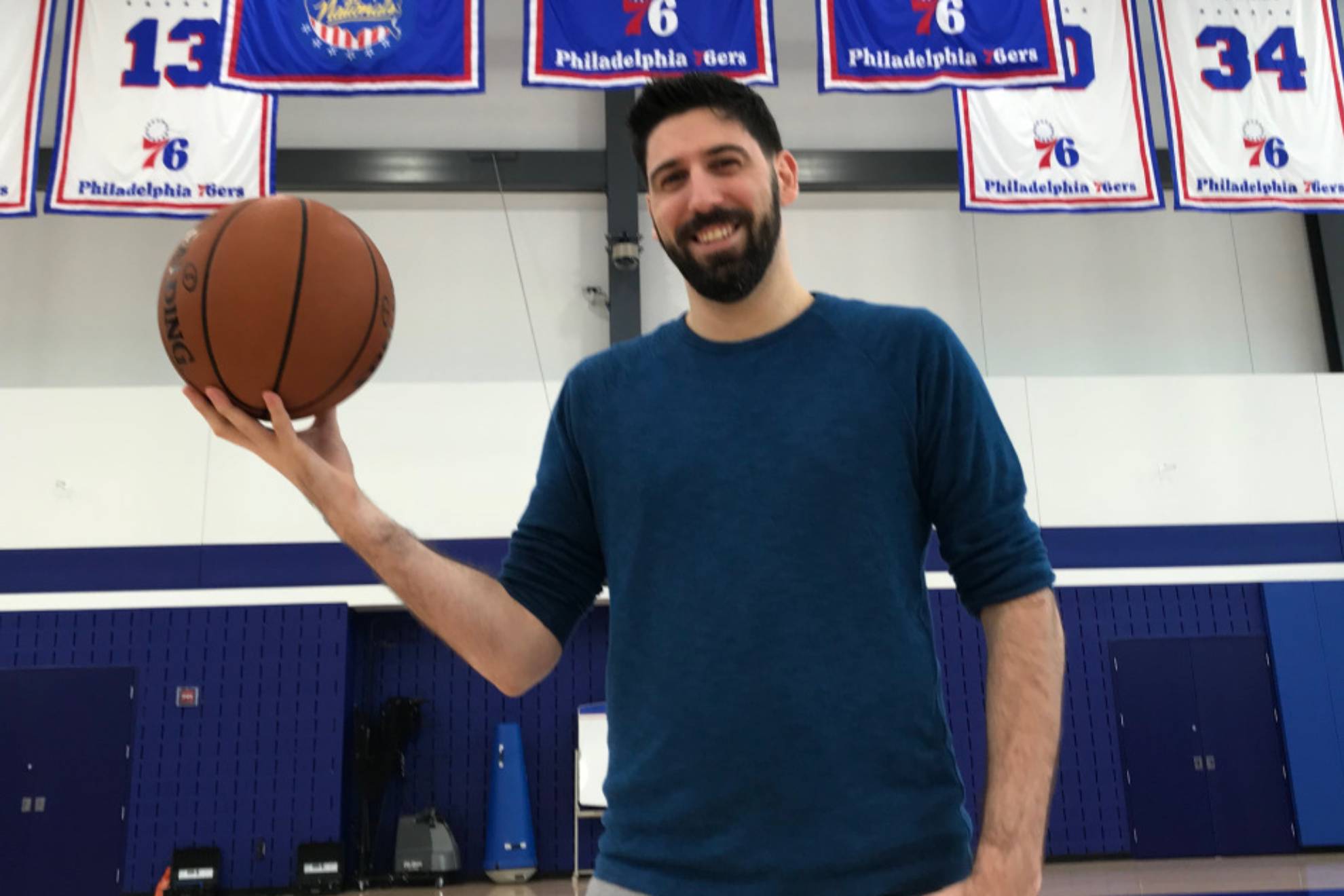 Sergi Oliva, en su etapa en los Sixers.