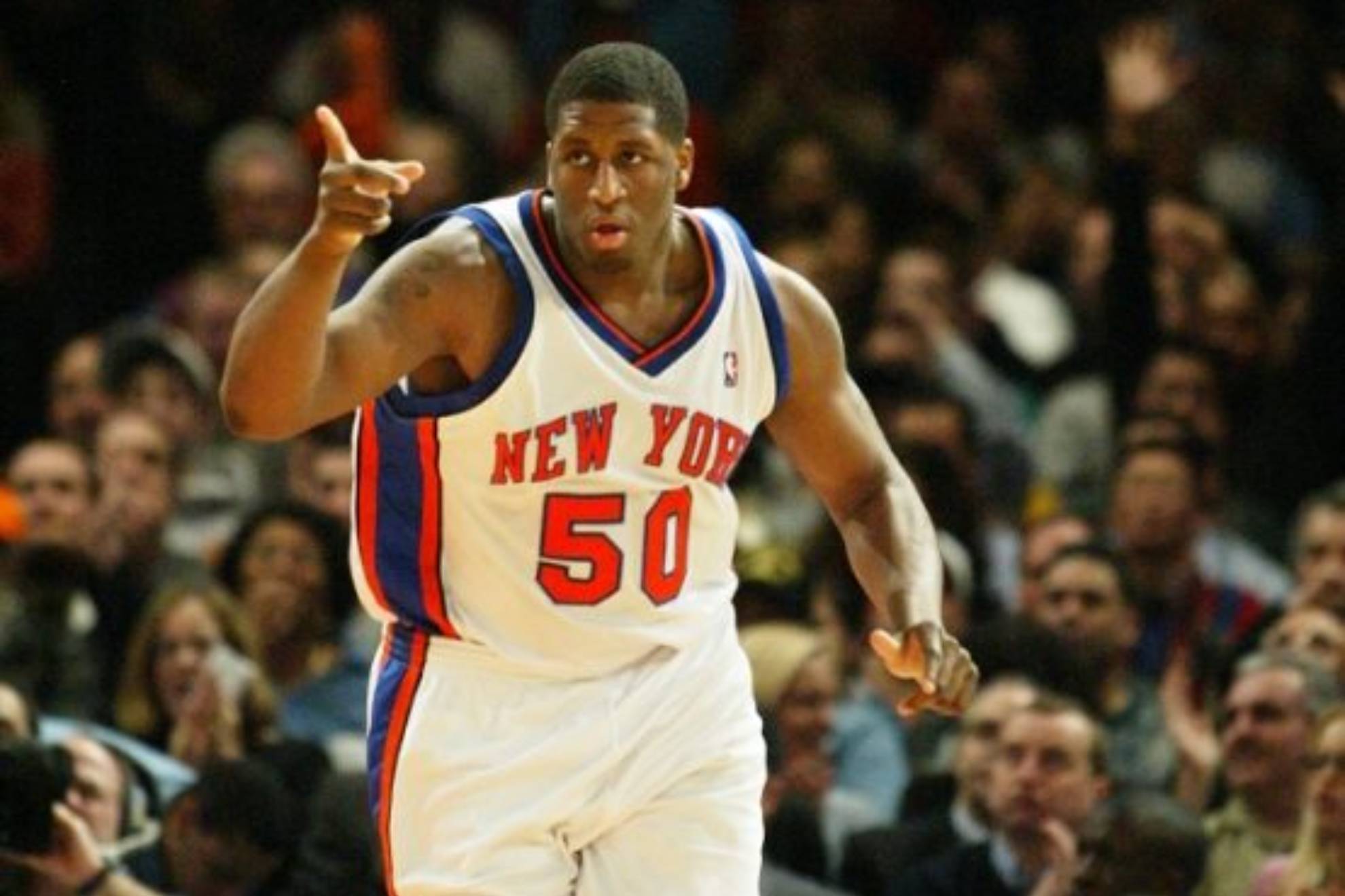 Michael Sweetney, en un partido con los Knicks.