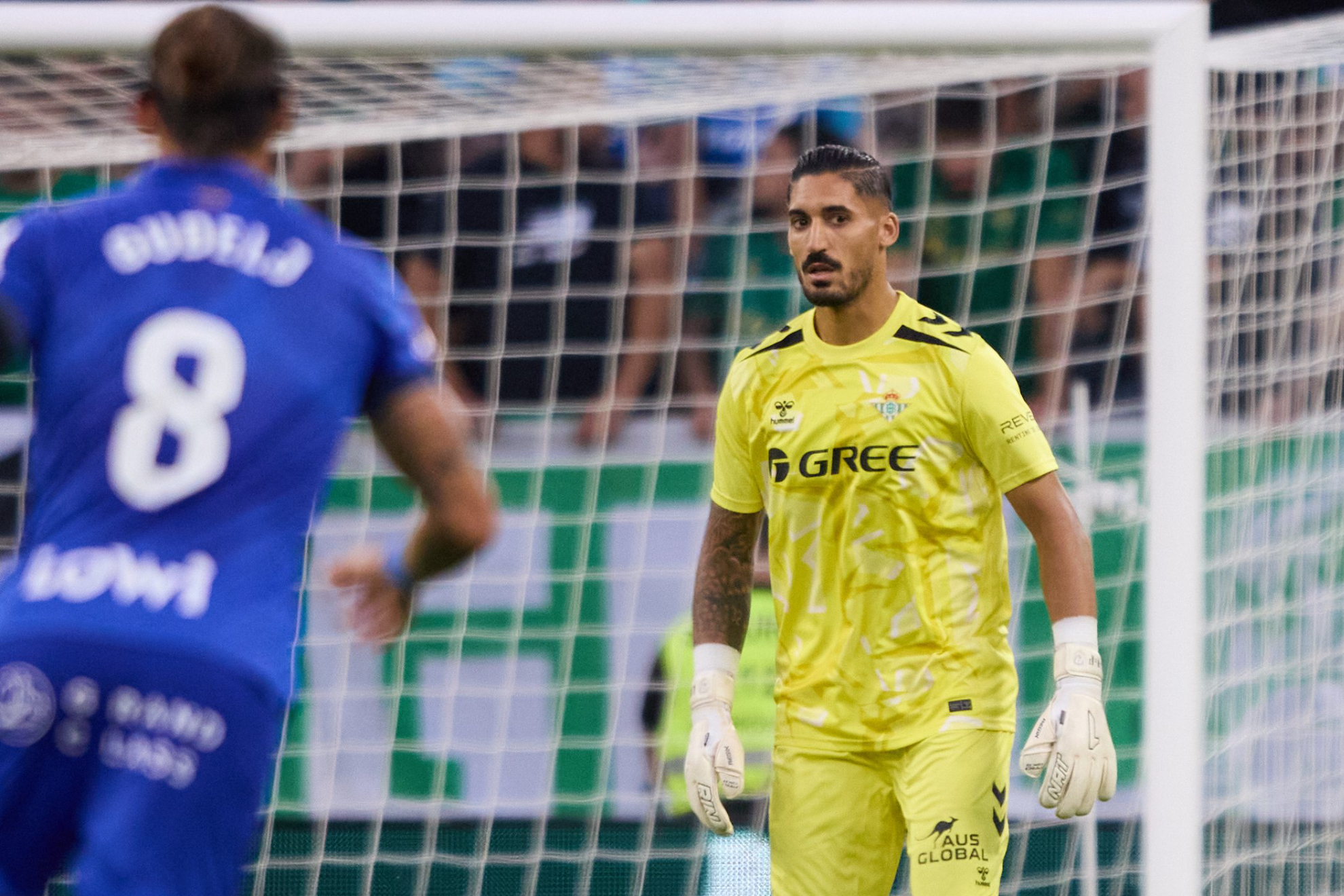 Álvaro Valles, frente al Getafe REAL BETIS