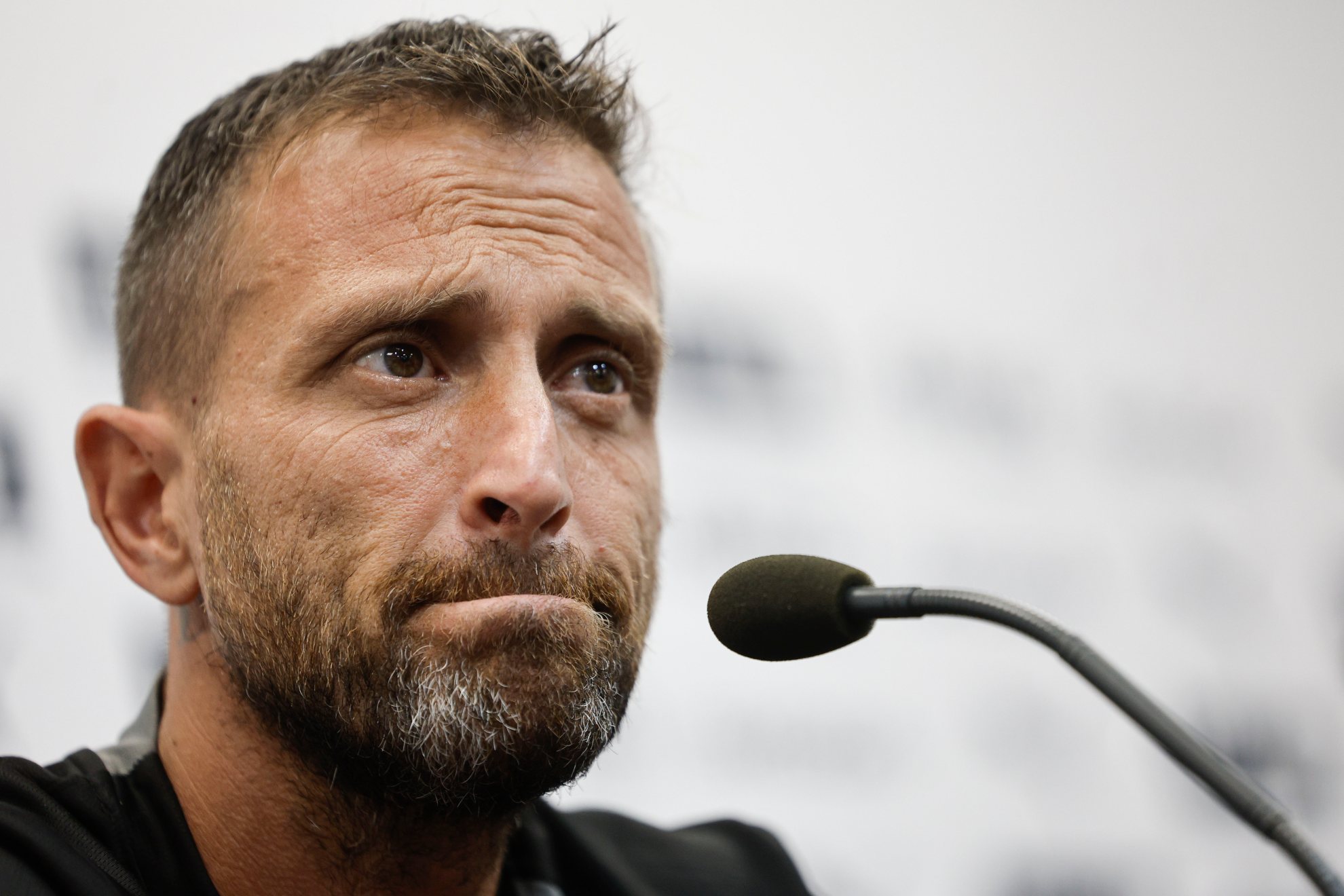 Óscar Sánchez, entrenador del filial del Valencia, en funciones de primer técnico. EFE