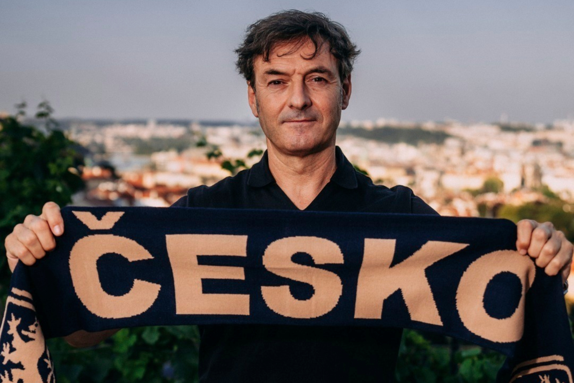 Santi Denia, durante su presentación como seleccionador checo.