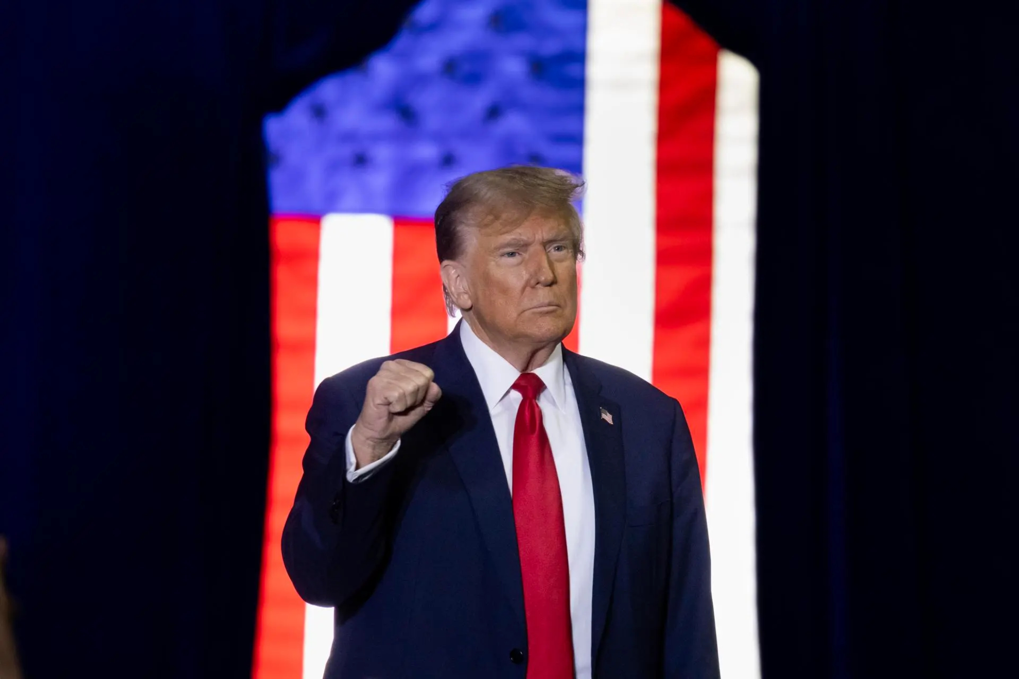 Donald Trump,con el puño cerrado EFE