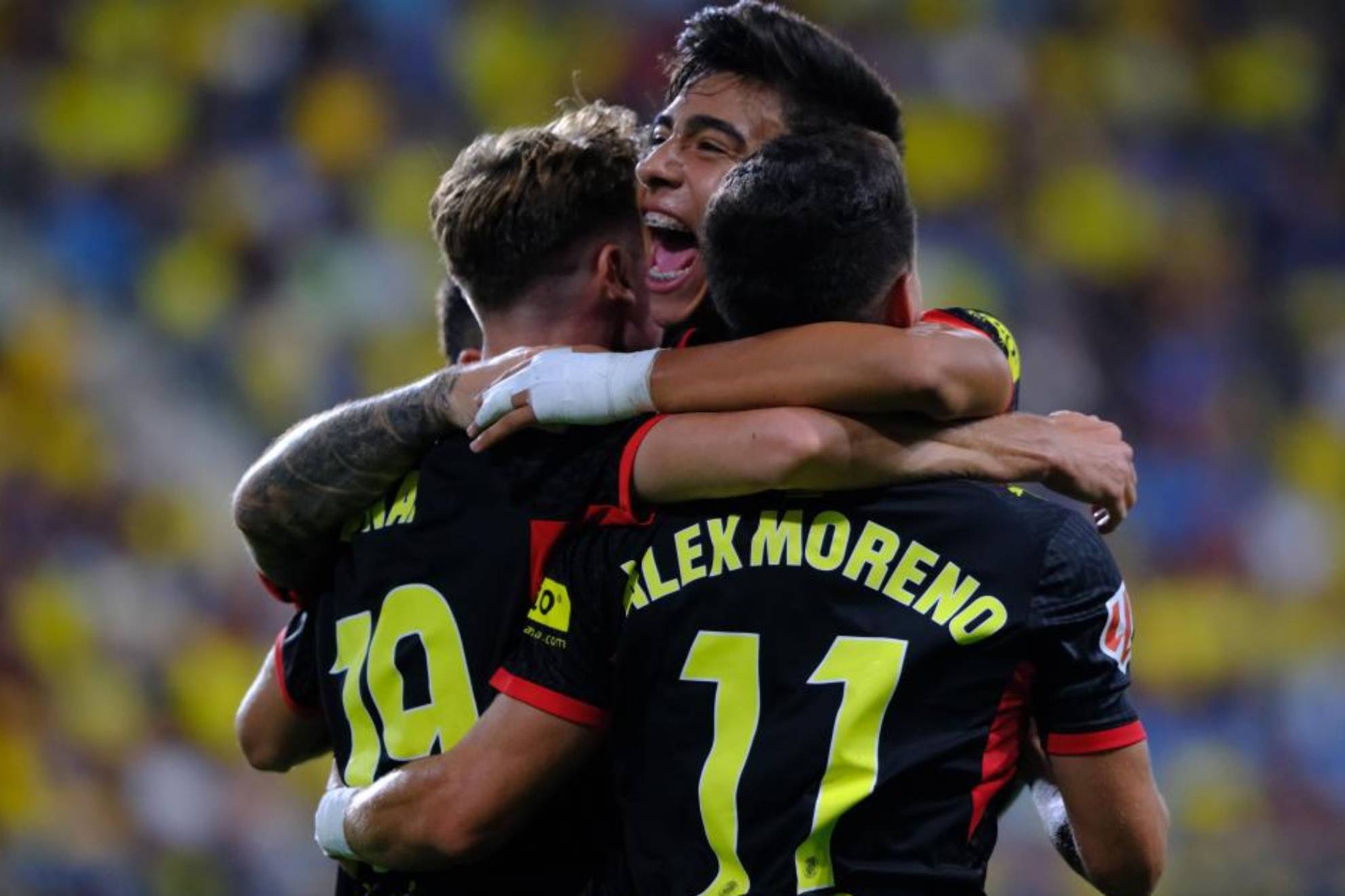 Los jugadores del Girona celebran un gol