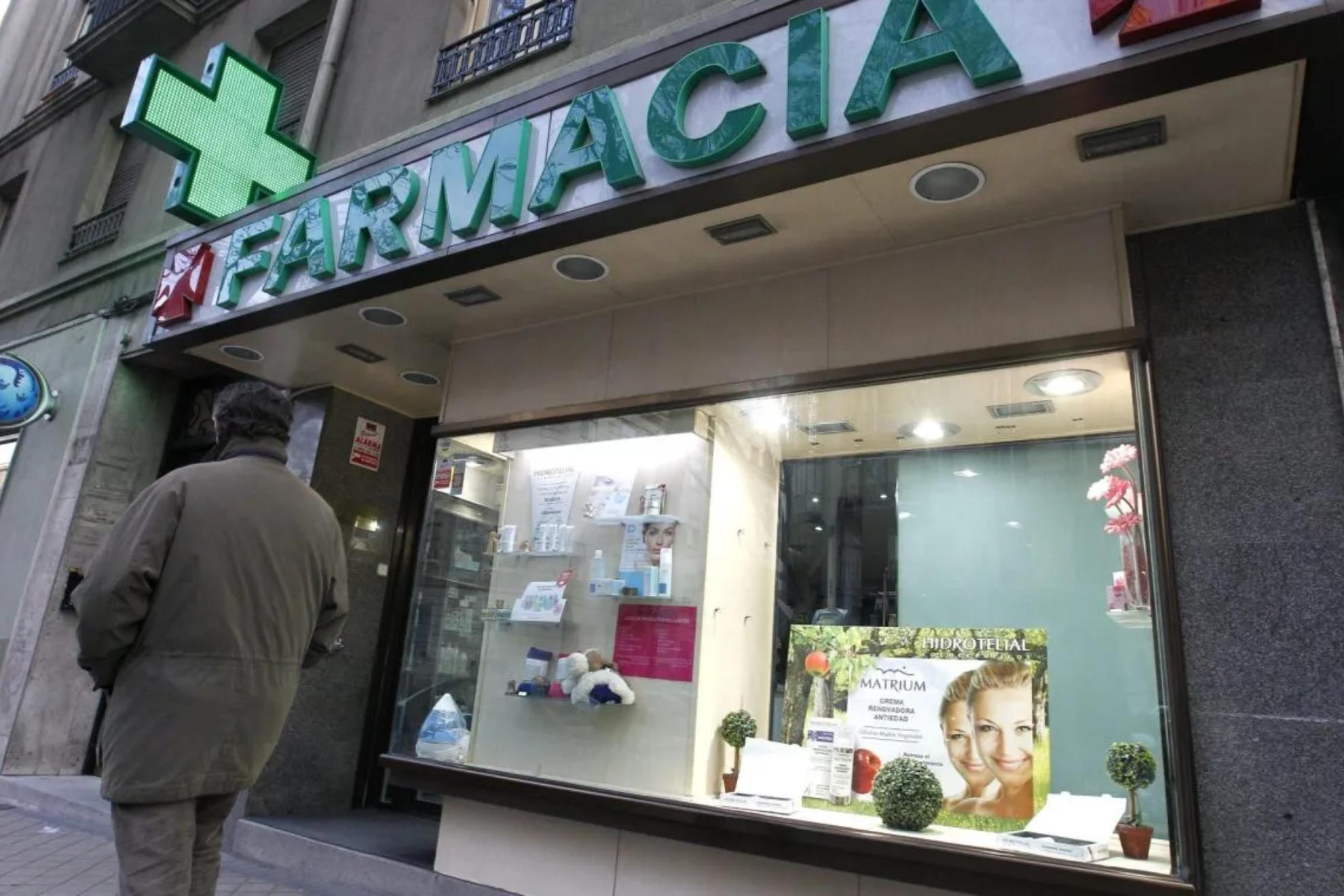 Las farmacias del País Vasco podrán abrir una hora antes. EFE