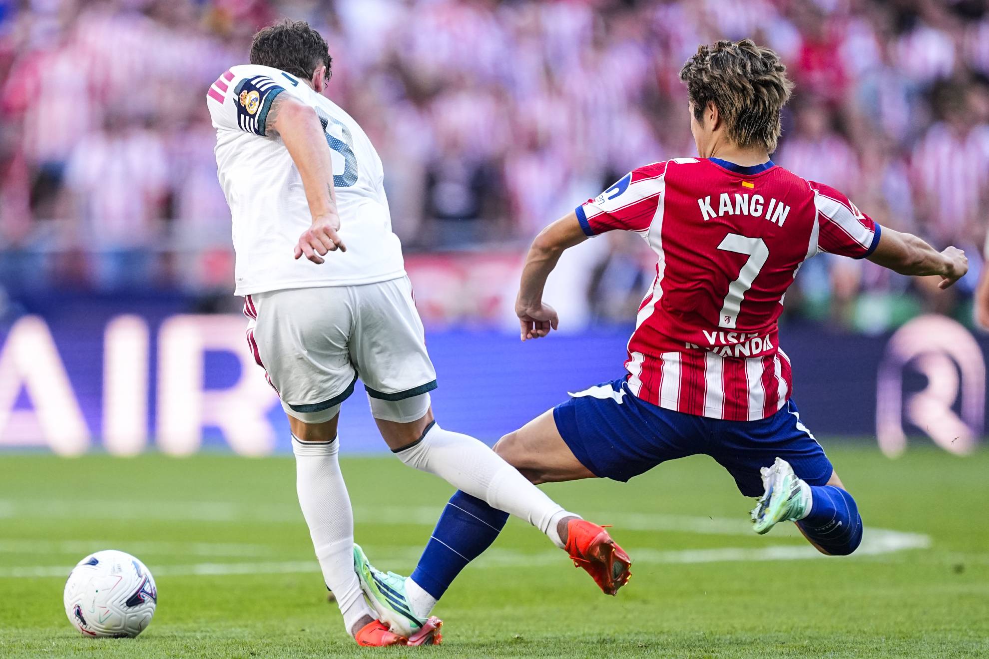 Mateu Lahoz se suma a la teoría de que la reacción de Valverde libró a Kang-In Lee de la roja: "Me cuesta entenderlo" Europa Press via Getty Images