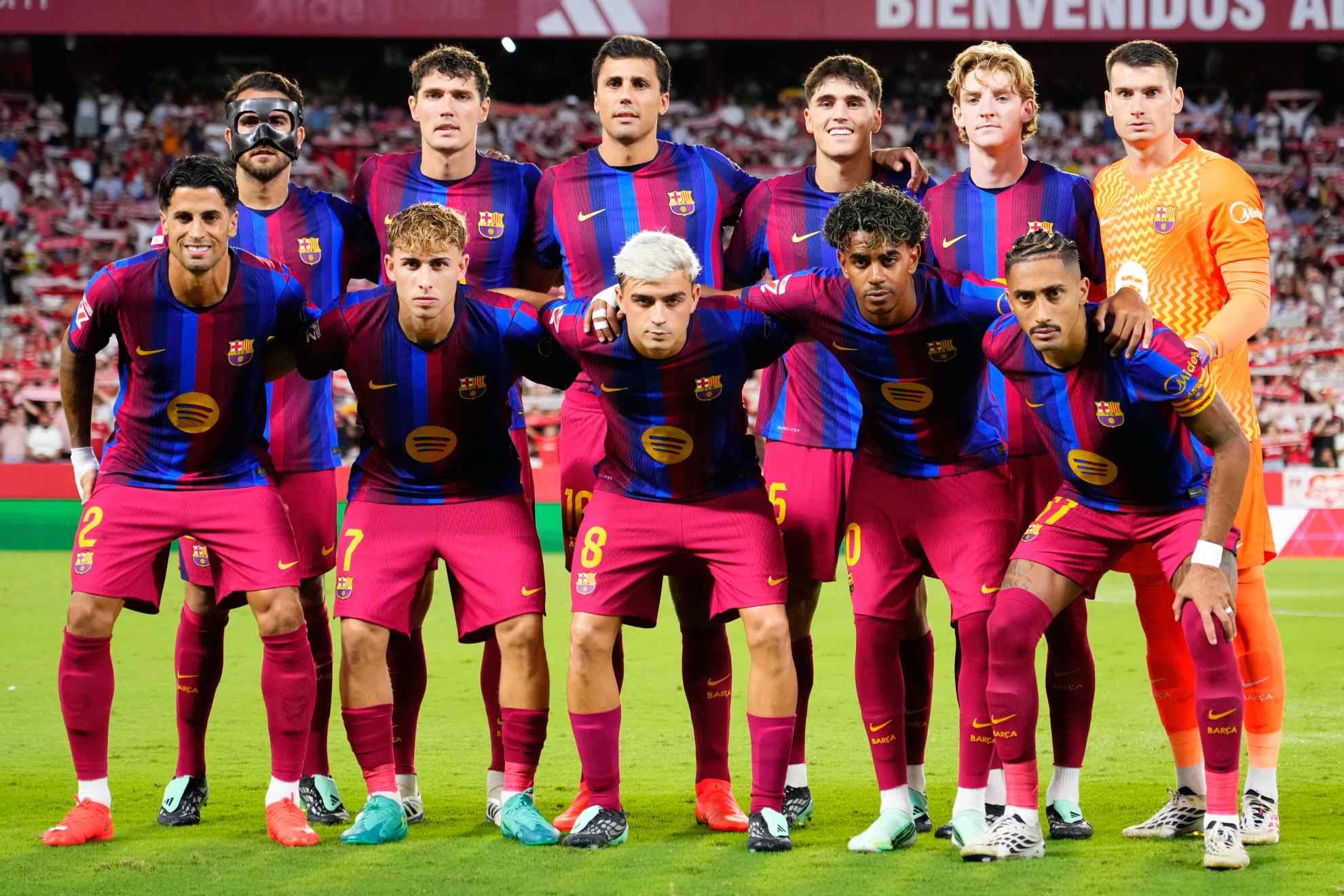 El once del Barcelona ante el Sevilla plagado de interancionales.