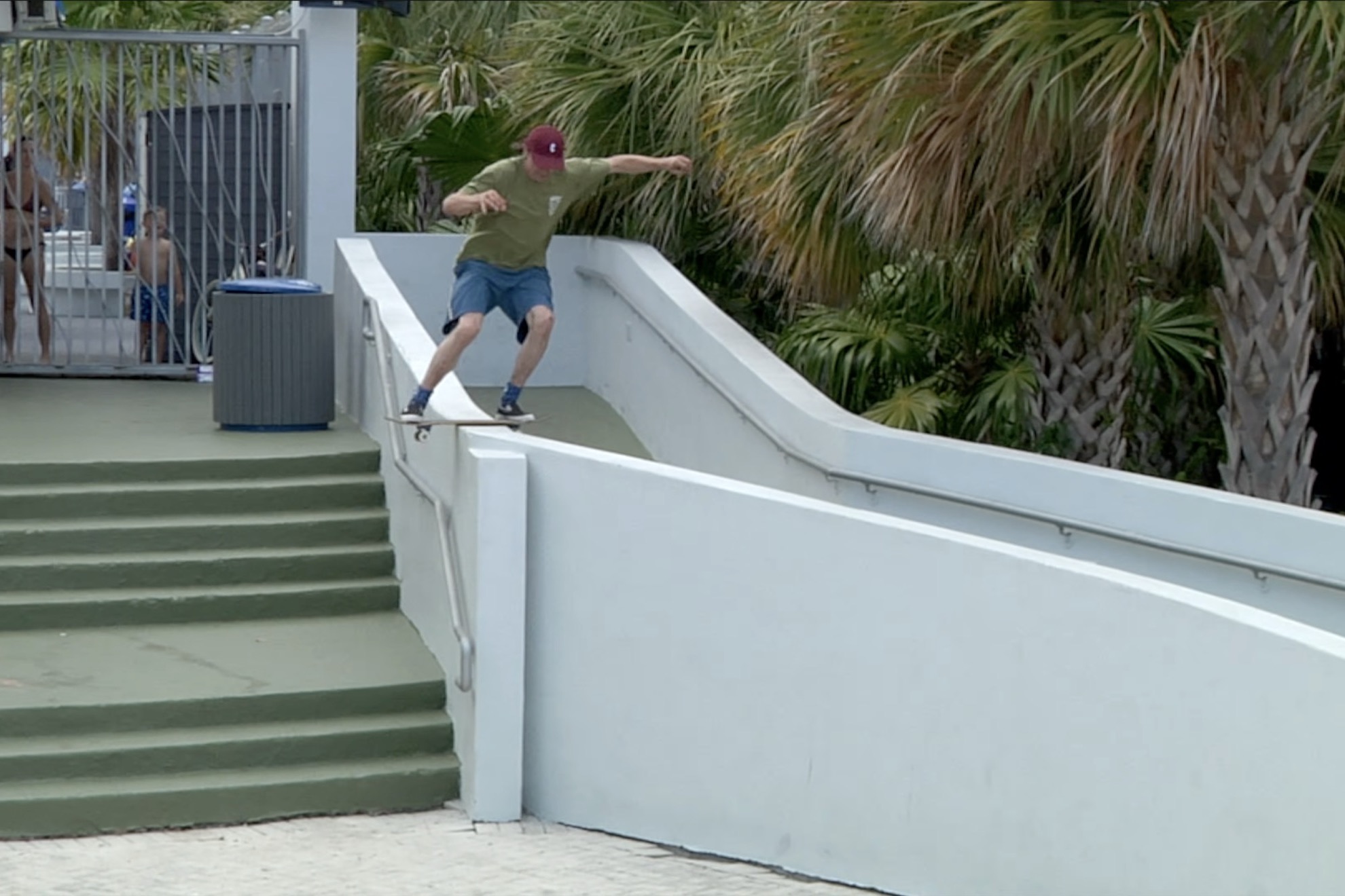 Wishbone reúne a dos generaciones del skate de Boston. Ted Purtell