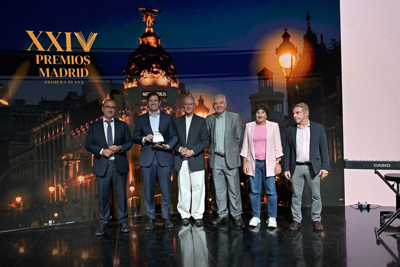 el Premio Comunicación en los XXIV Premios Madrid