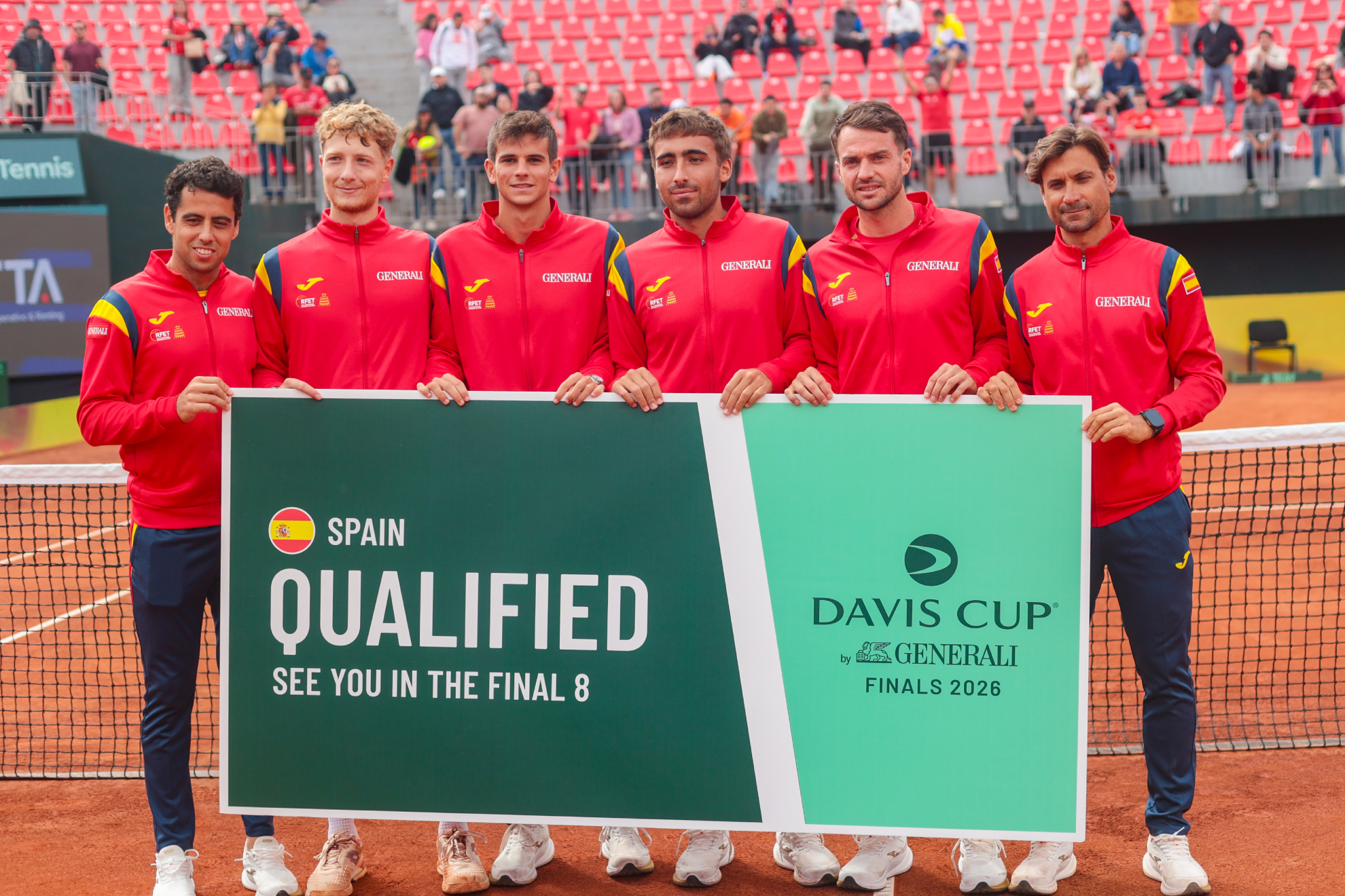David Ferrer y los jugadores que lograron la victoria ante Chile. RFET