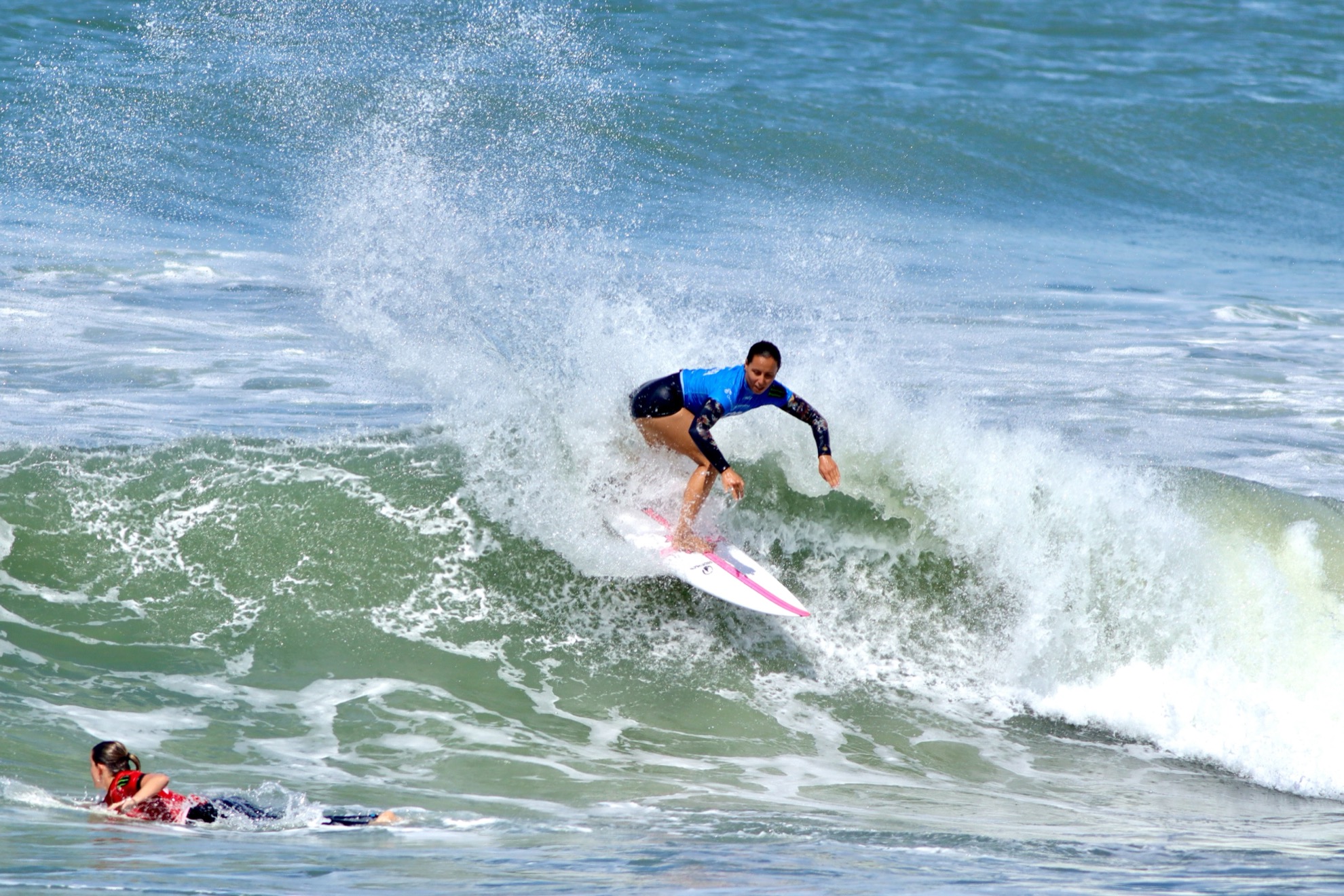 Ariane Ochoa llega a Maresias en puestos de clasificación para el Championship Tour. WSL