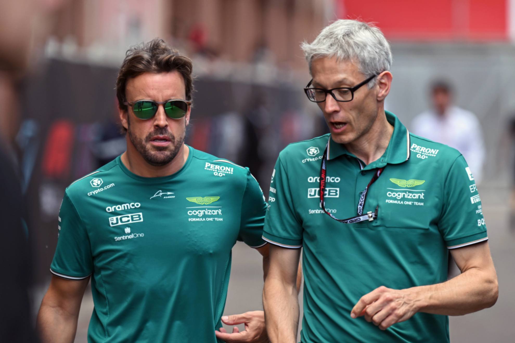 Fernando Alonso y Mike Krack
