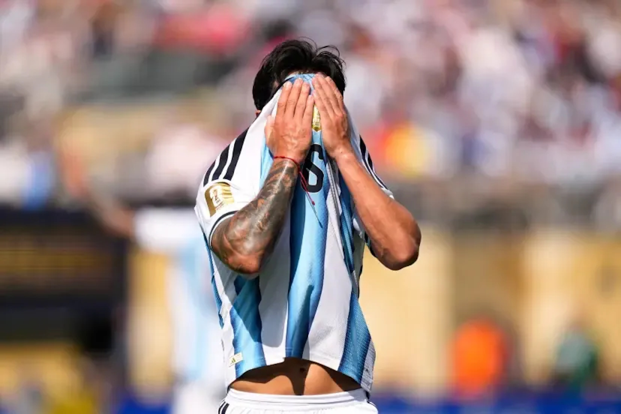 Lisandro Martínez rompe el silencio tras la final del Mundial: "Mucho dolor, prefiero no recordarlo"