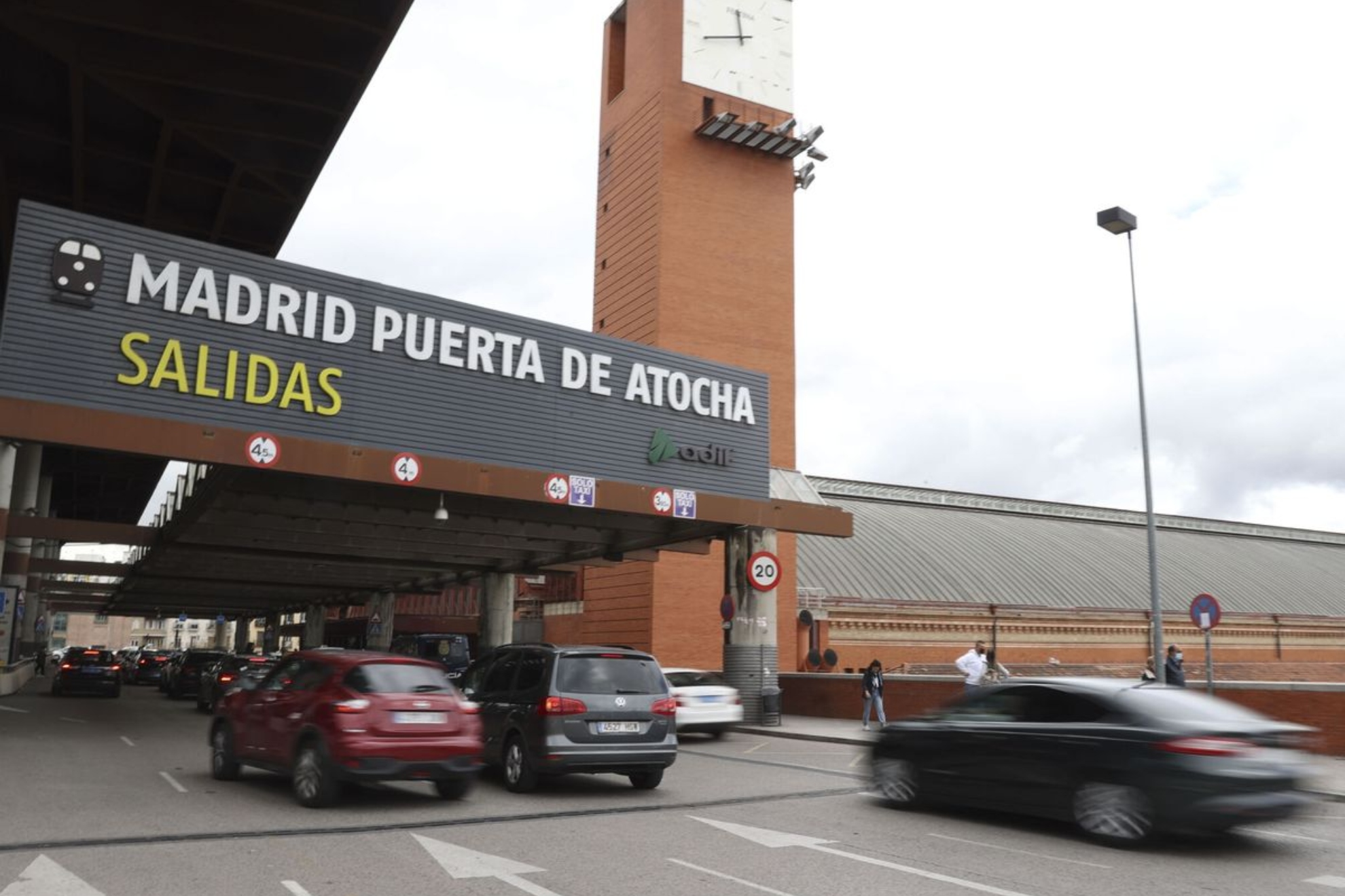 Exteriores de la estación de Atocha. EFE