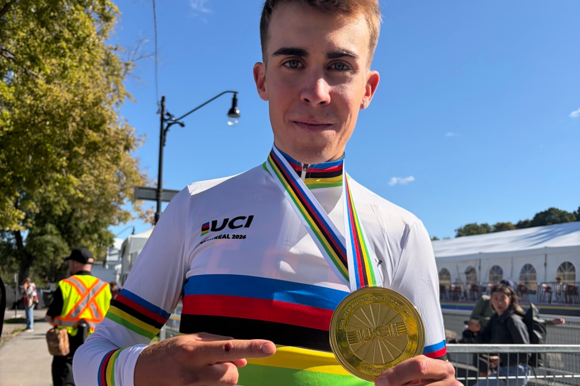 Noval, con el oro de la crono. RFEC