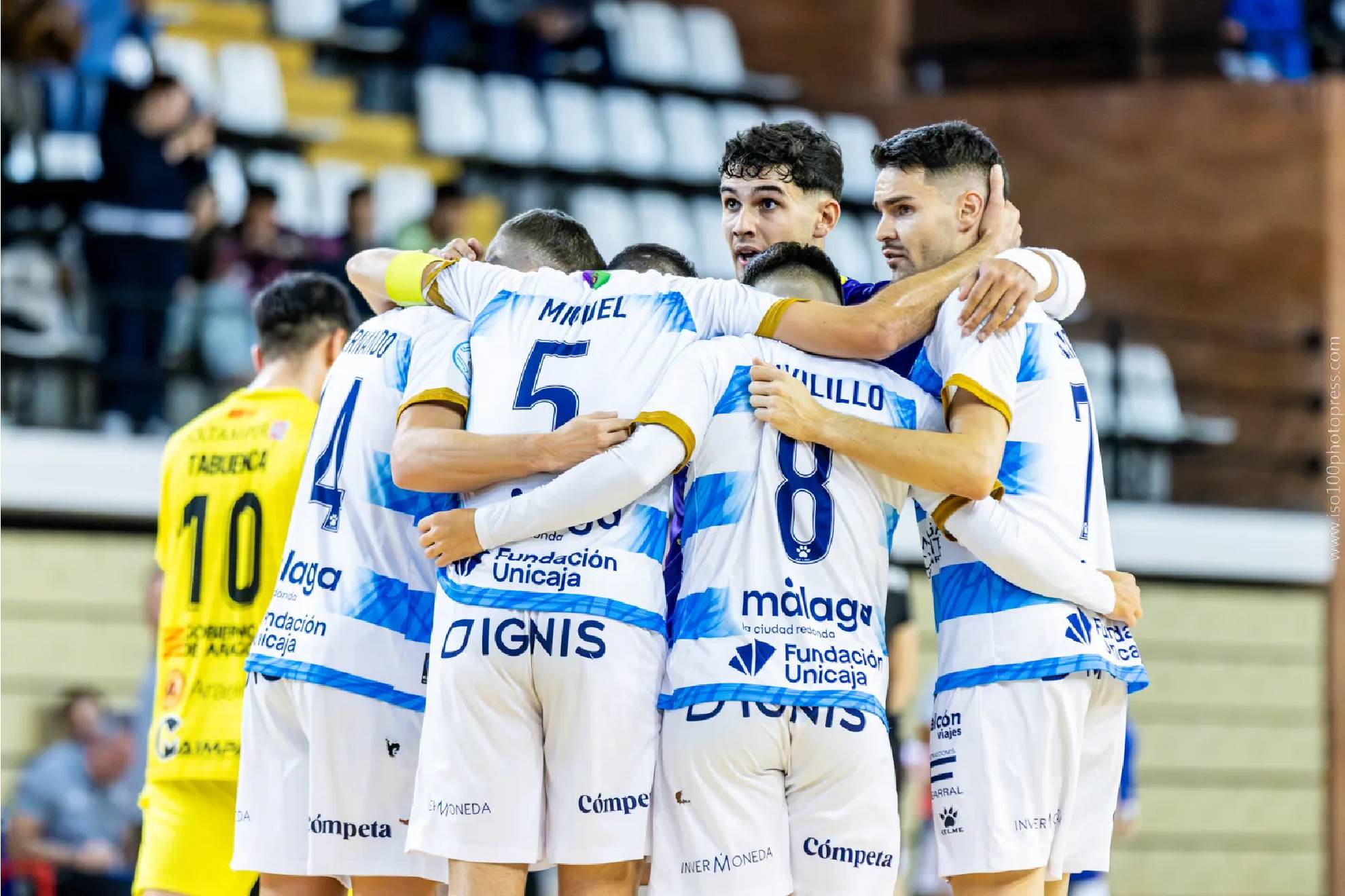 Celebración de la temporada pasada del Málaga Ciudad Redonda Fútbol Sala MÁLAGA CIUDAD REDONDA FÚTBOL SALA