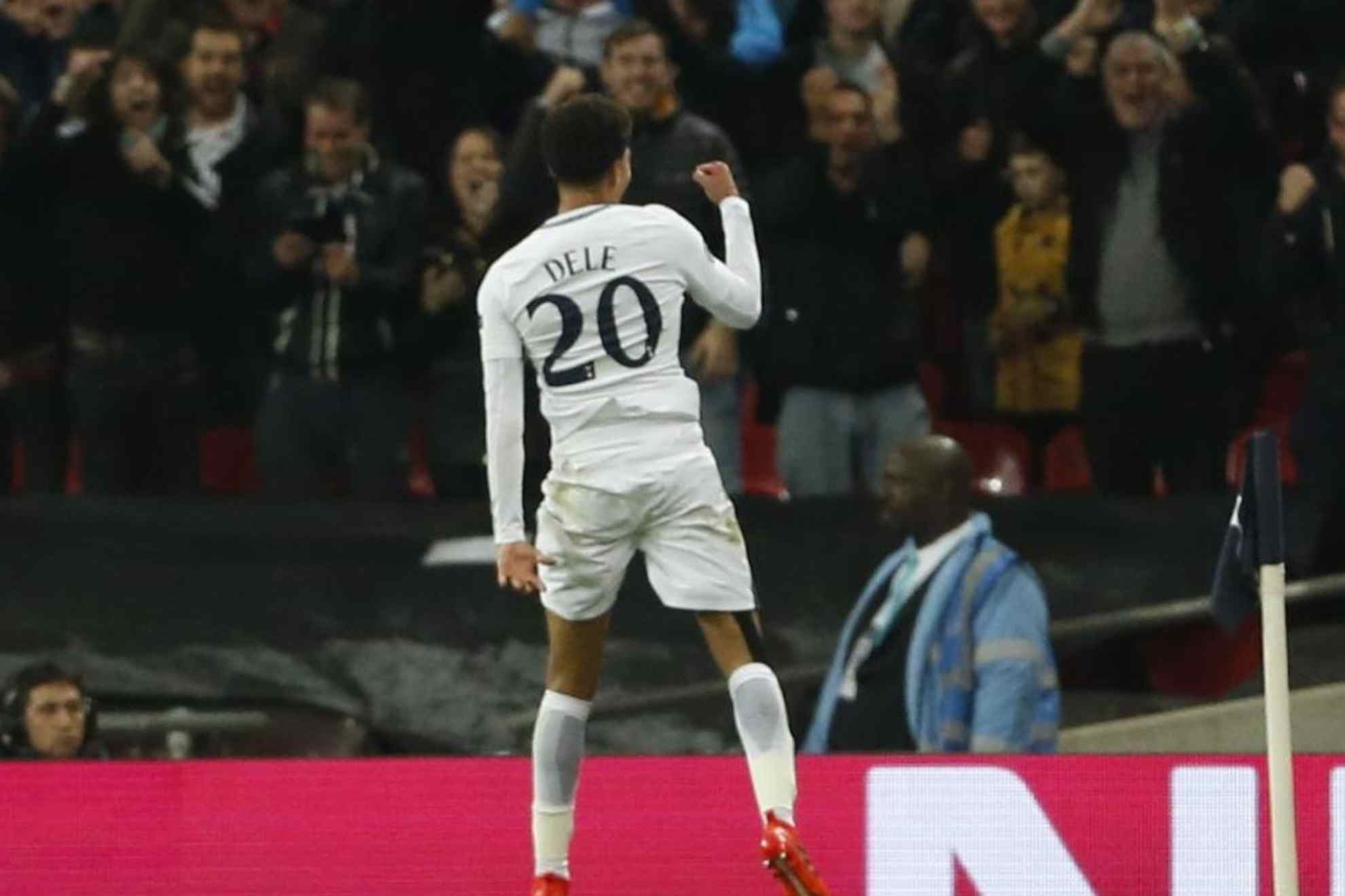Dele Alli celebra un gol con la camiseta del Tottenham al Real Madrid en la Champions en el año 2017. CHEMA REY (MARCA)