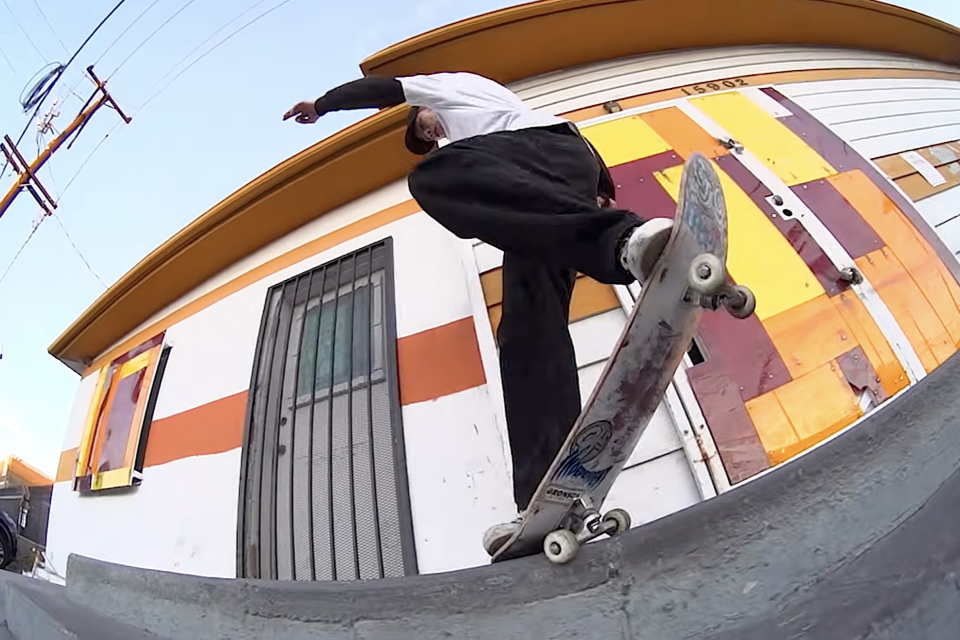 Jonny Palmer protagoniza Ease Up, su nueva parte de street. Andrew Bansal