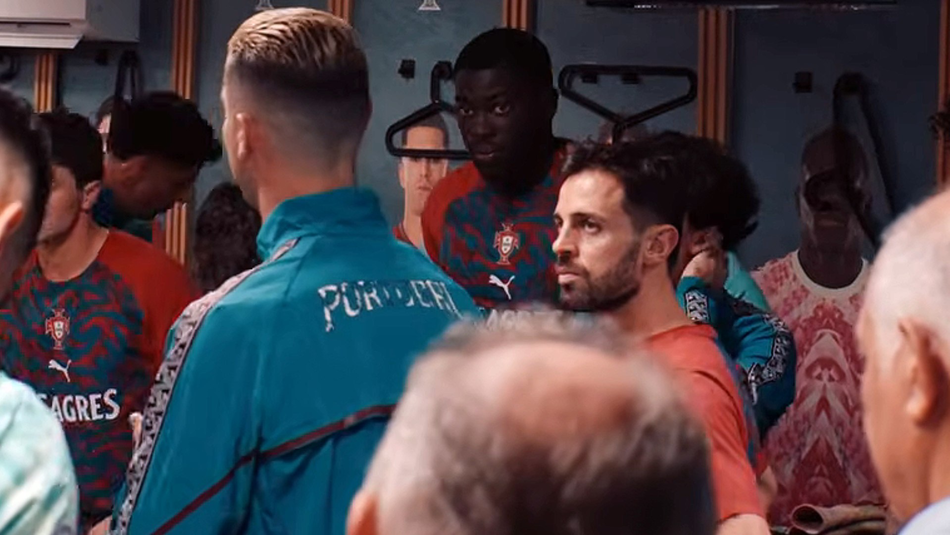 La Federación Portuguesa de Fútbol publicó un vídeo en donde se ve a Cristiano Ronaldo dando un discurso a sus compañeros de selección antes del duelo ante Gales.