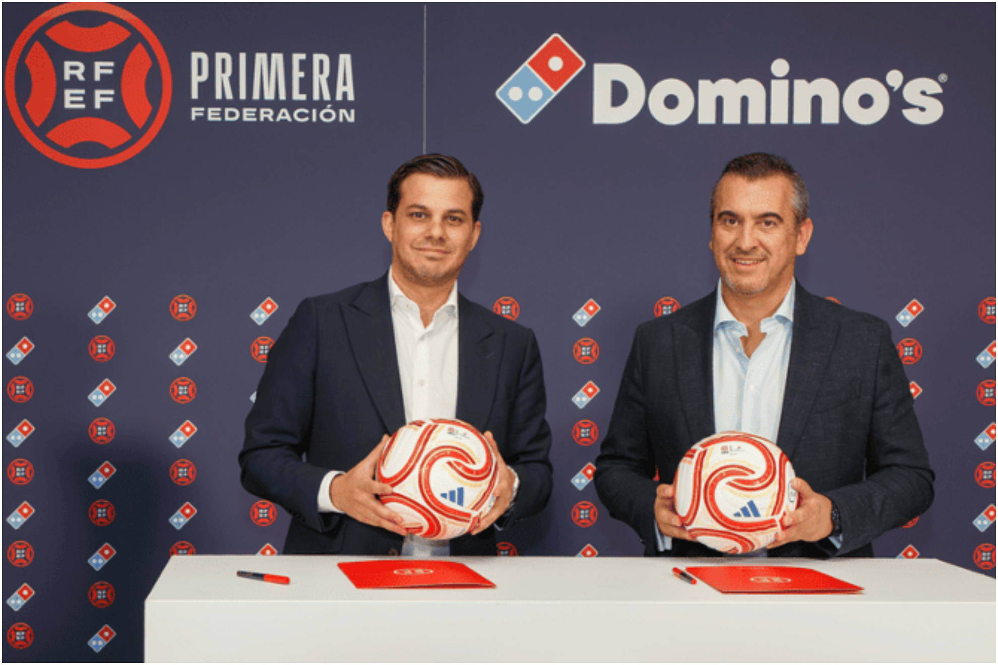 Álvaro de Miguel Casanueva, secretario general de la RFEF; y Jesús Navarro, de Domino´s Pizza.