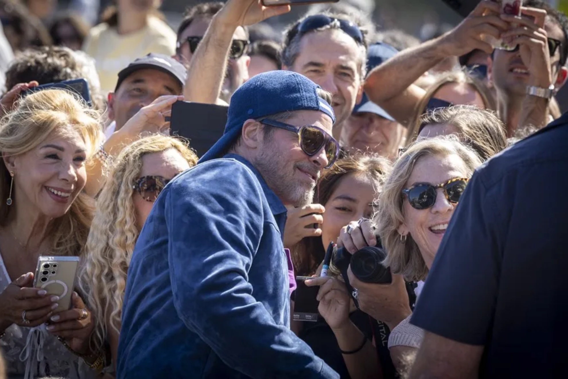 Brad Pitt se deja ver con Inés de Ramón en un bautizo en la Iglesia de ...