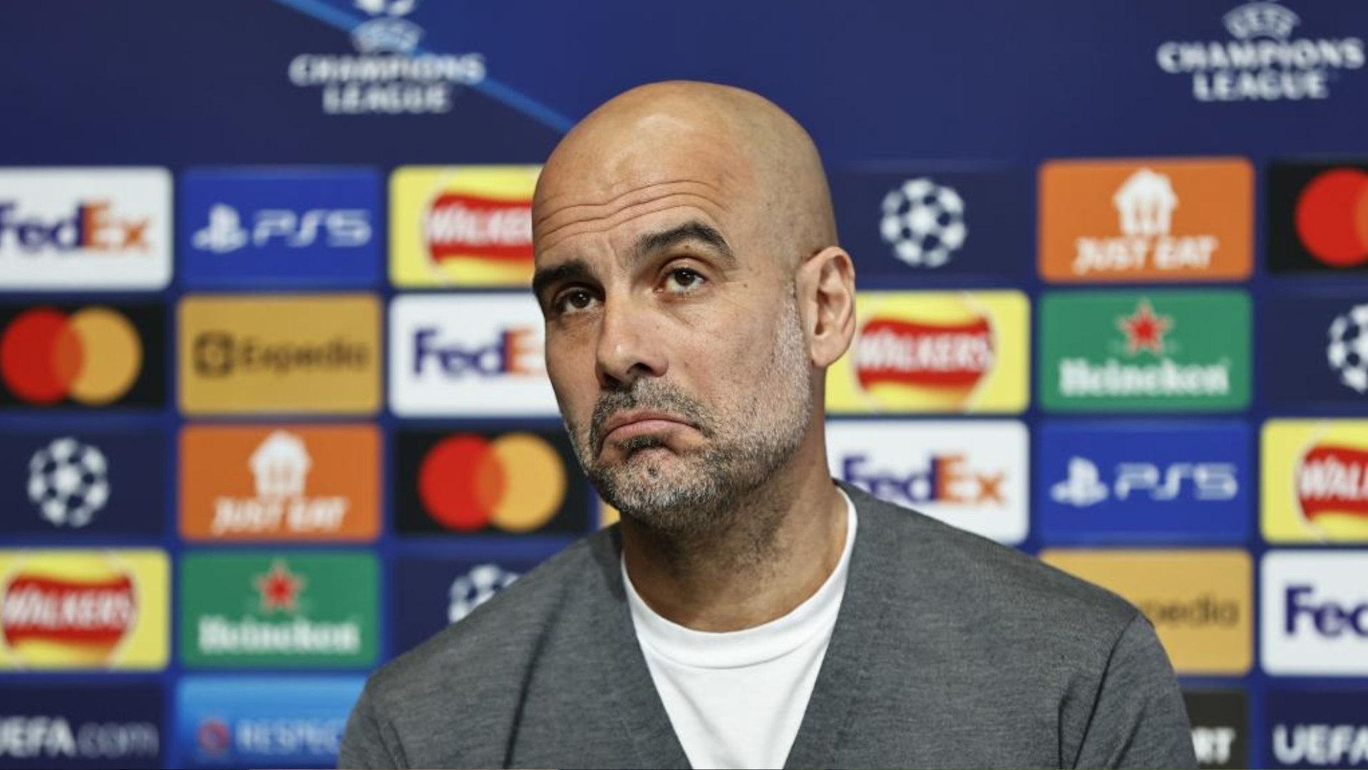 El técnico catalán siempre se ha mostrado dispuesto a respetar el resultado del proceso abierto por la Premier League contra el Manchester City por las 115 presuntas infracciones financieras. Guardiola defendió la inocencia del club, pero insistió en que, si finalmente se demuestra su culpabilidad, el equipo deberá asumir las consecuencias.