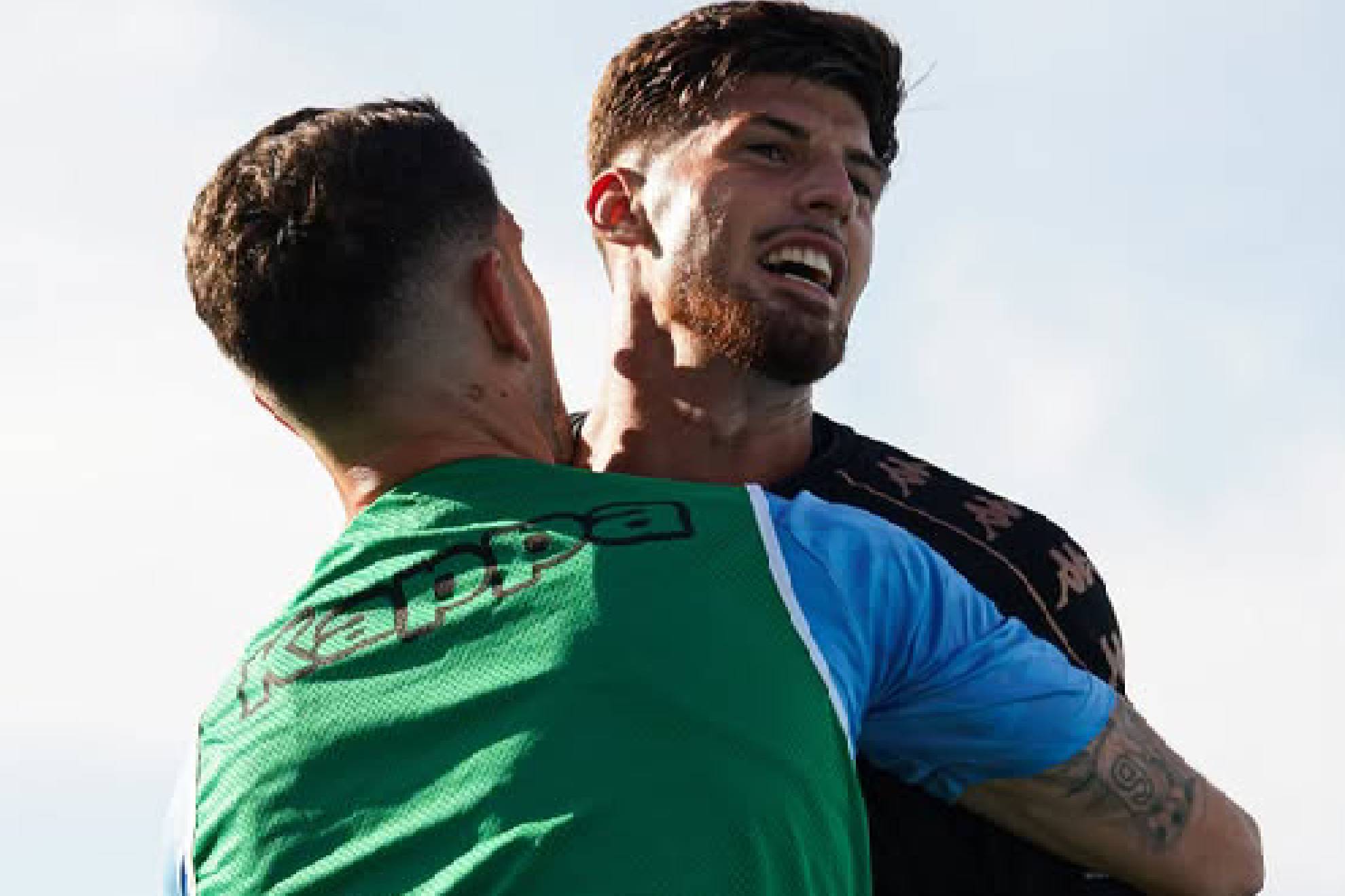 Felicidad en el Hércules tras el gol conseguido por Alex Jiménez