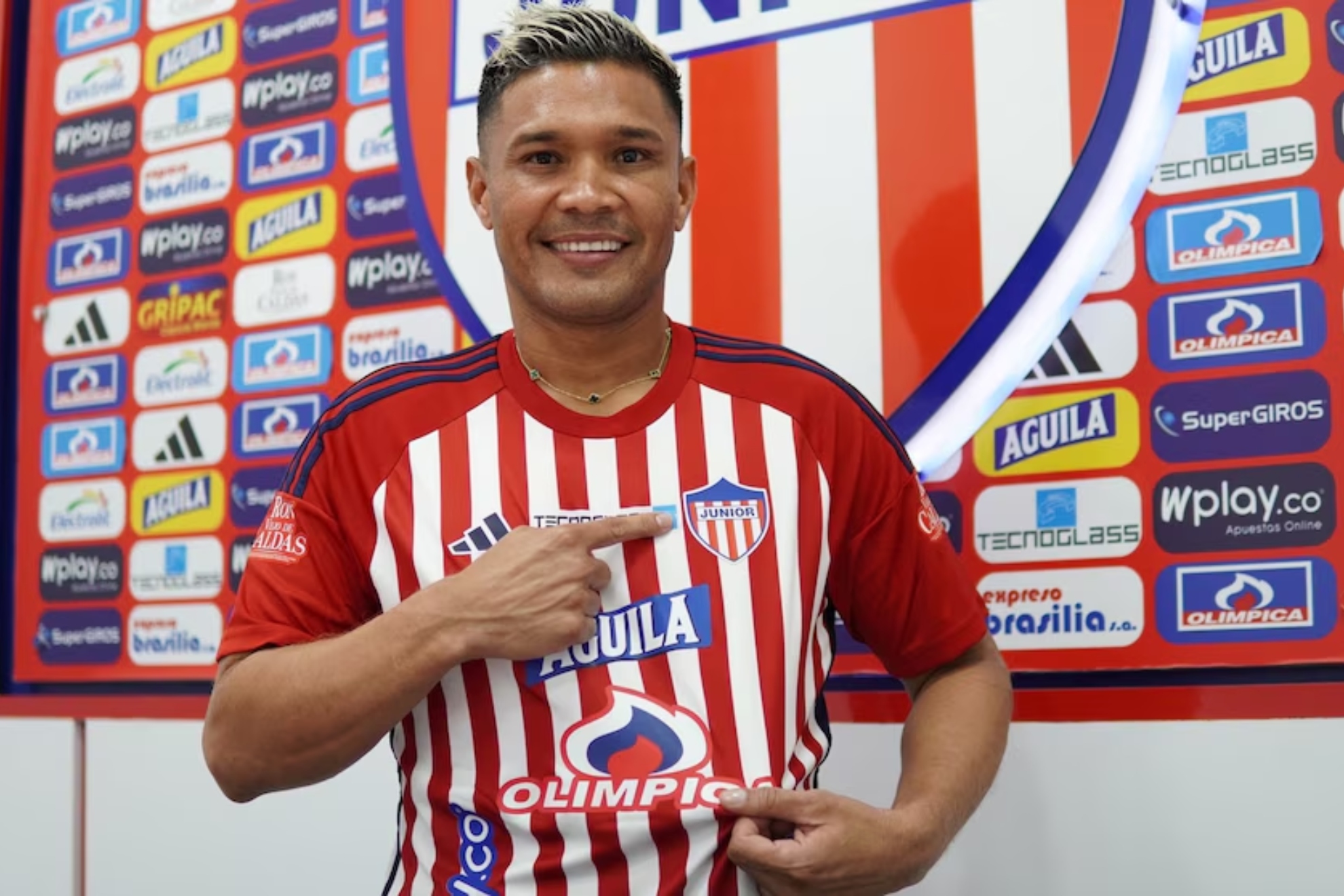 Teófilo Gutiérrez confiesa fractura no operada antes de su retiro del fútbol. @JuniorClubSA