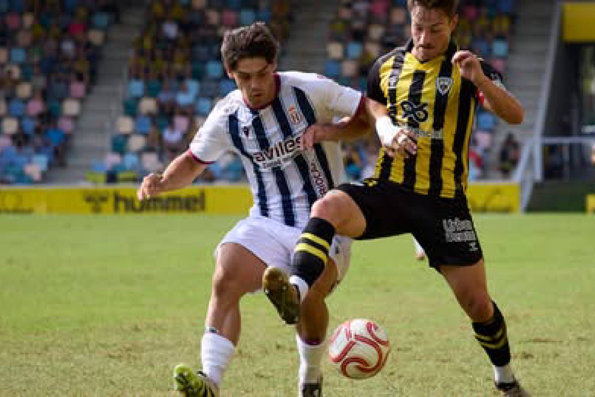 El Barakaldo no perdió la fe y logró un meritorio empate ante el Avilés
