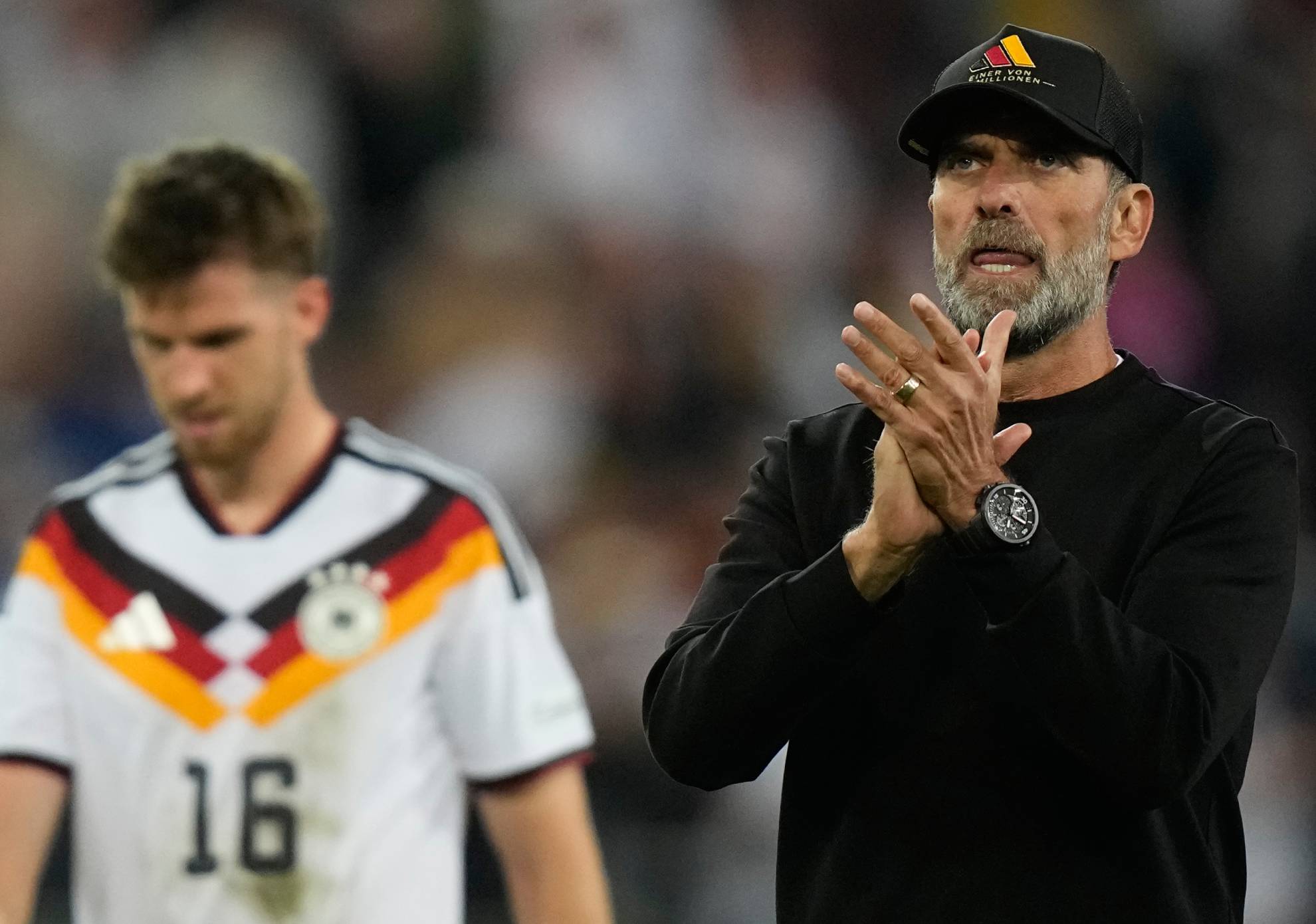 Klopp y Schweinsteiger retratan la crisis de Alemania: "mediocridad", "culpa", abucheos... y "asma" AP Photo/Matthias Schrader