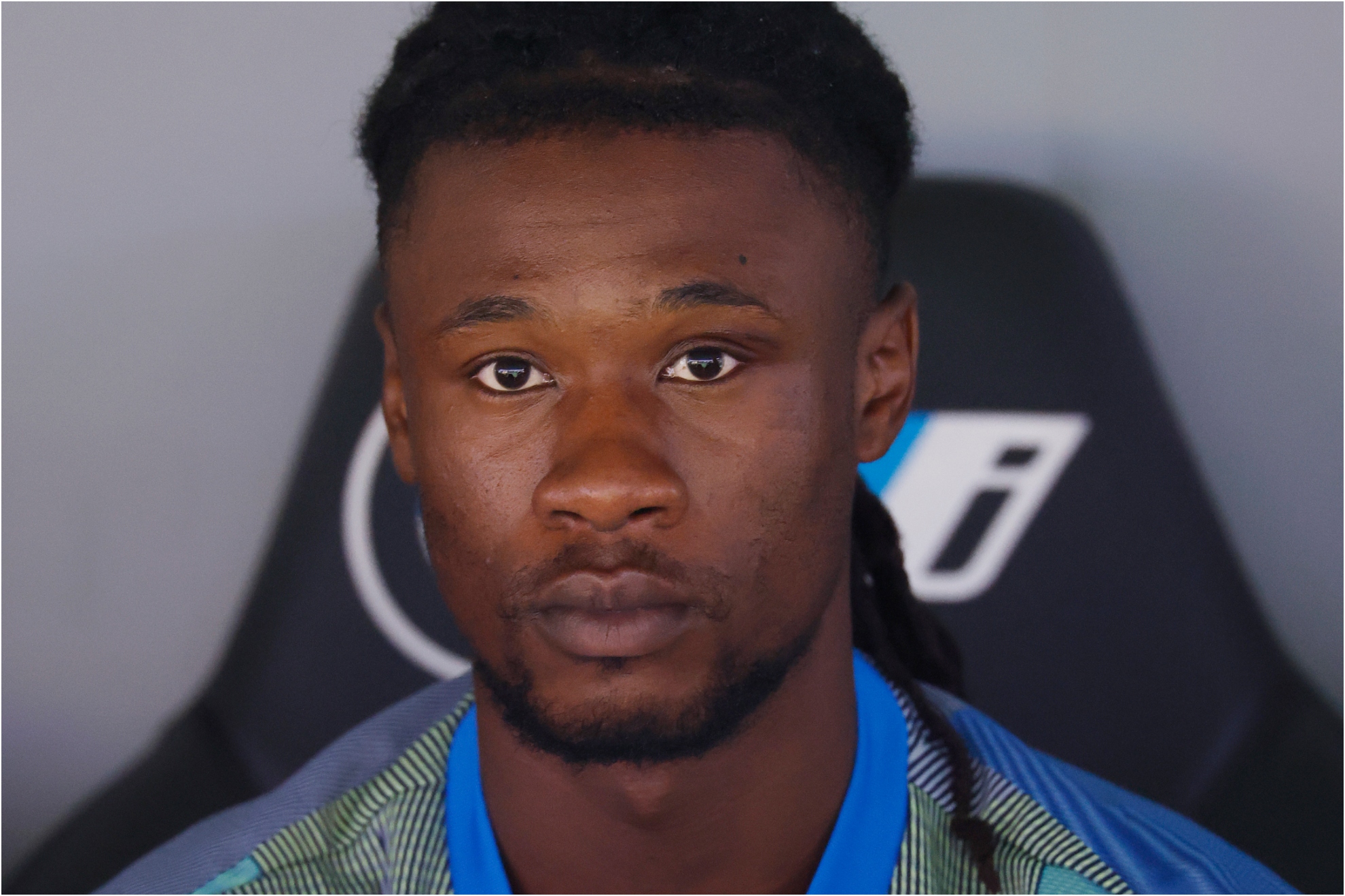 Eduardo Camavinga en el banquillo del Real Madrid. CHEMA REY