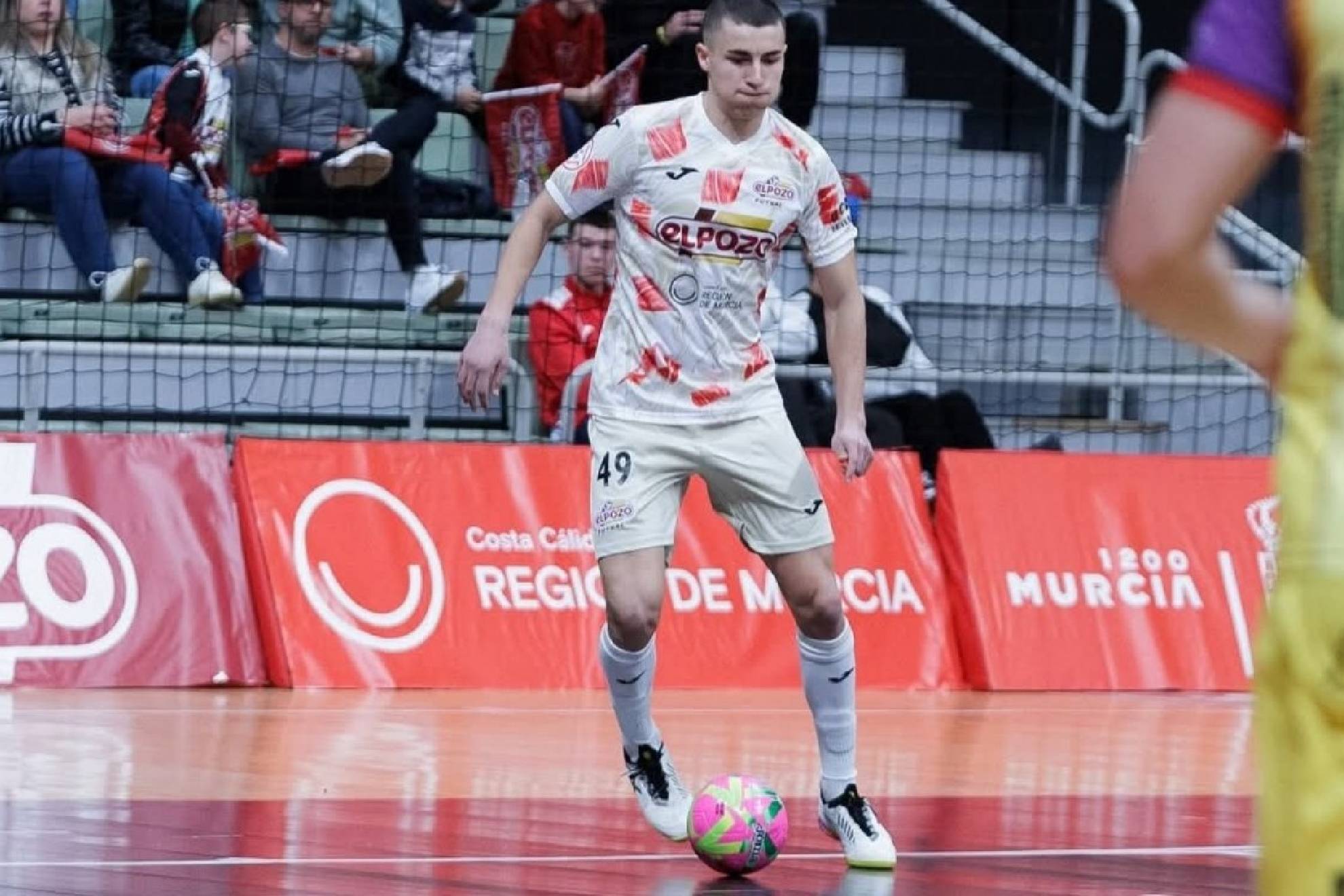 Andrés Meseguer, en un partido de ElPozo Murcia ante Illes Balears Palma Futsal PASCU MÉNDEZ/ELPOZO MURCIA