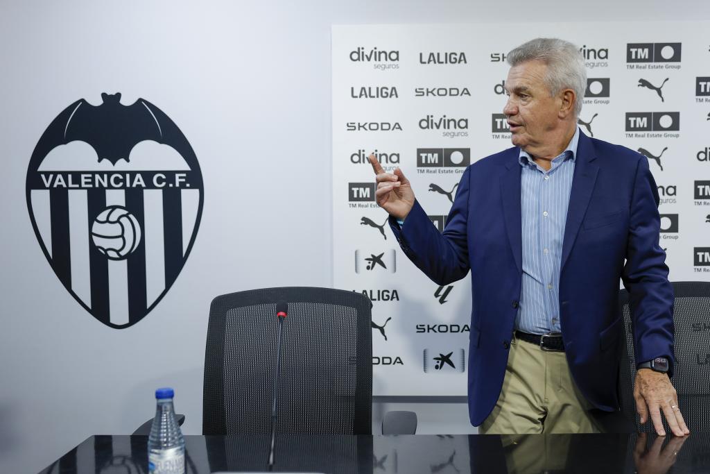 Javier Aguirre durante su presentación
