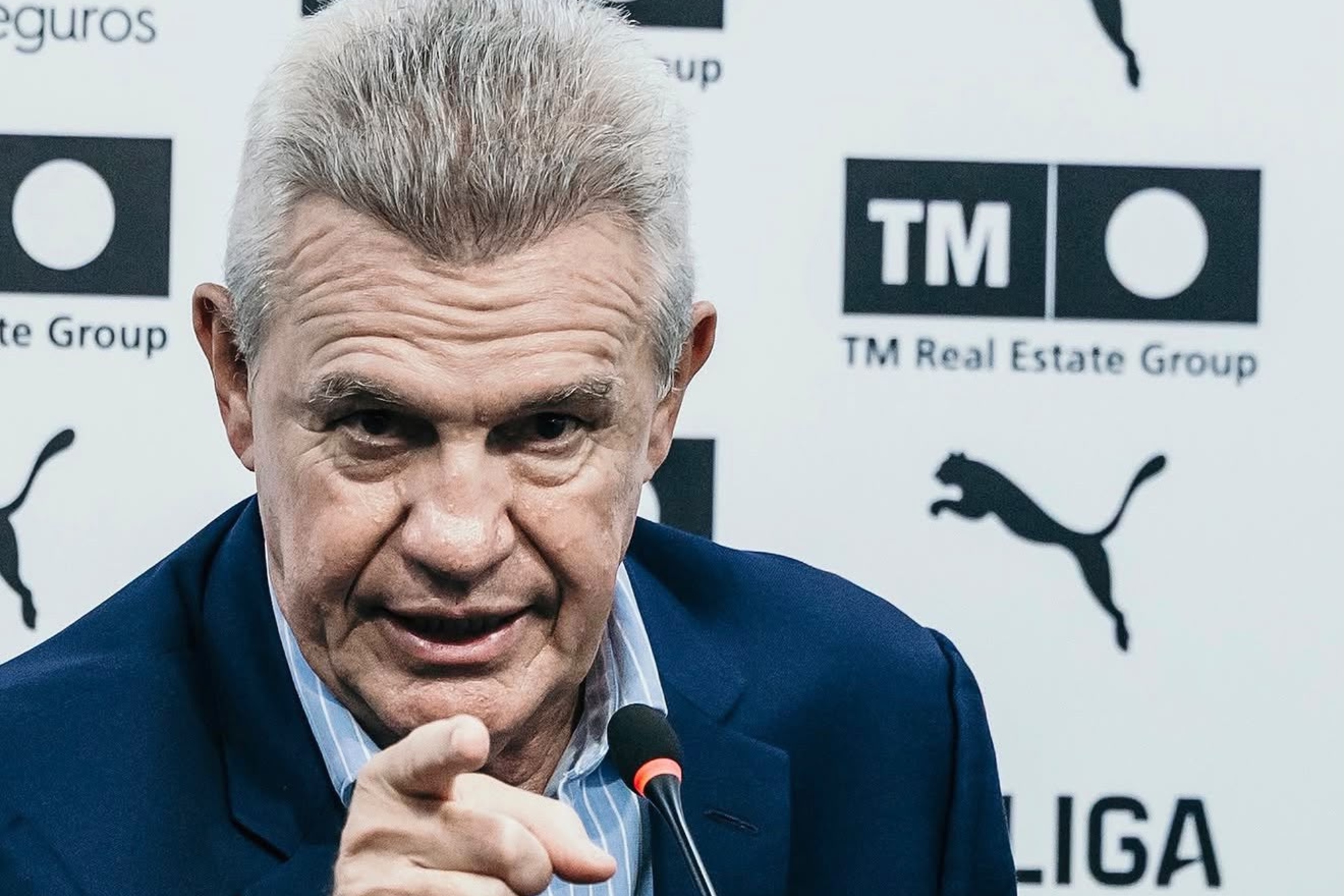 Javier Aguirre durante su presentación VCF