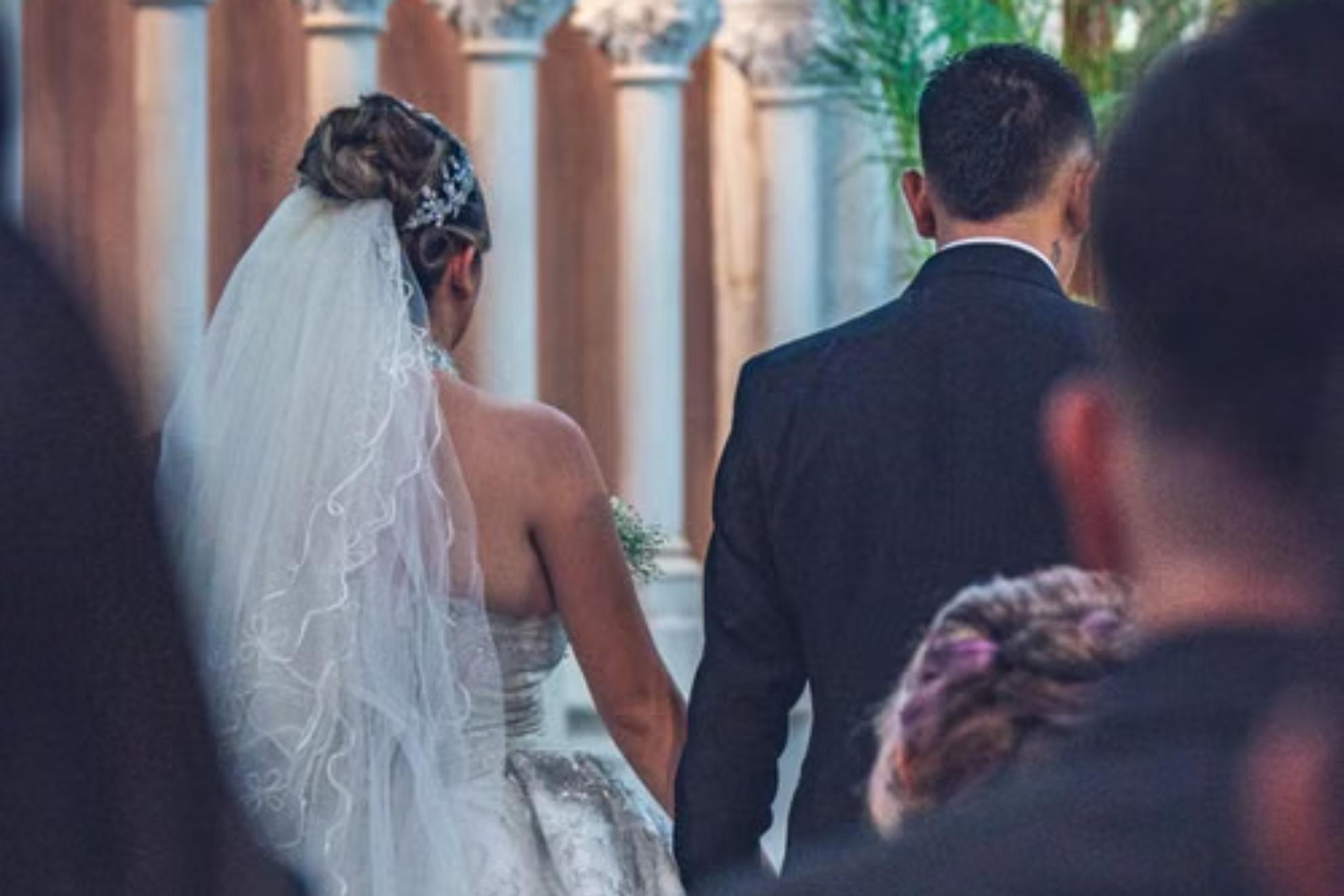 En la imagen, una pareja durante su boda. PLANETA