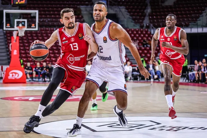 Tomas Satoransky durante el Hapoel-Bayern Euroliga