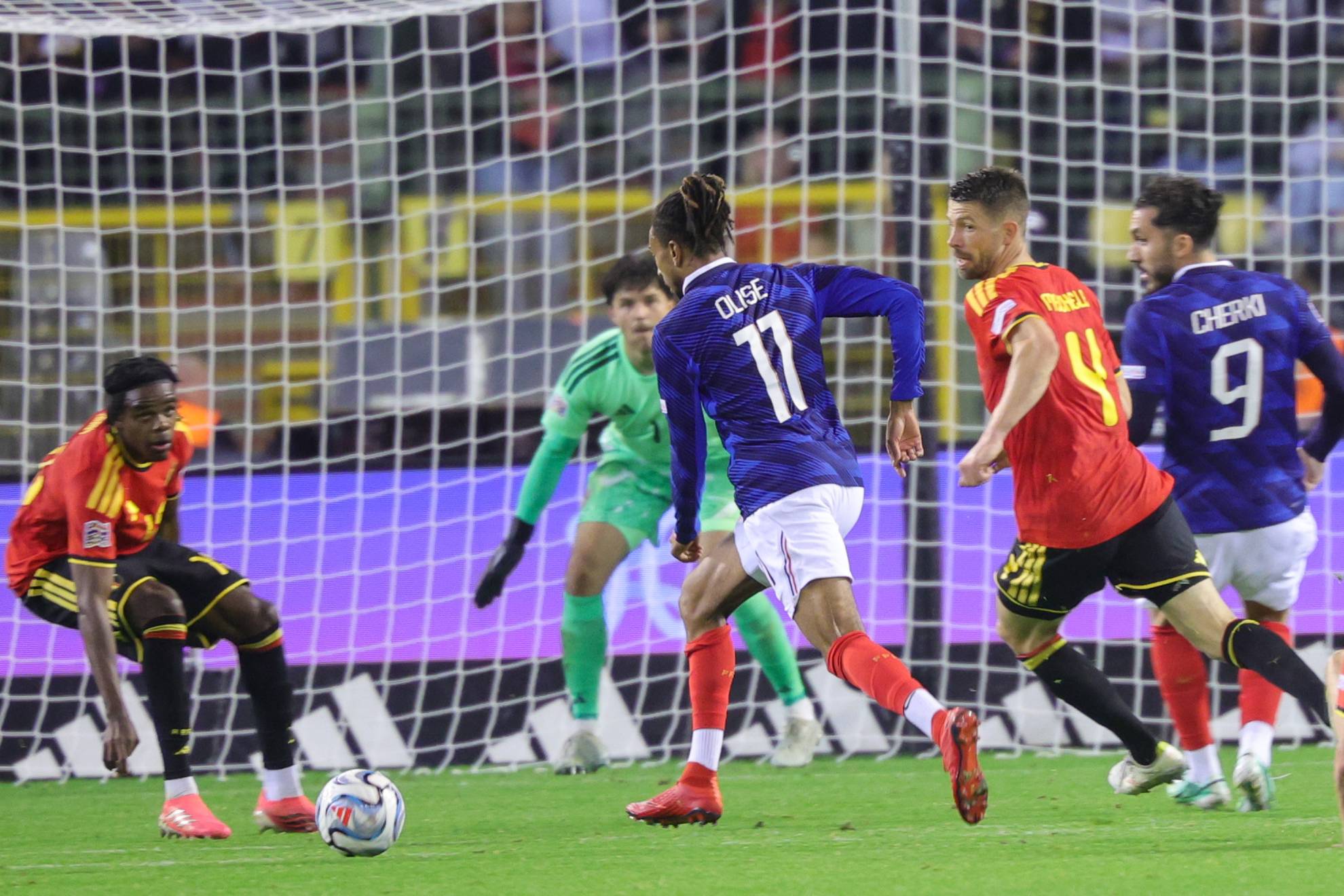 Gol de Olise a Bélgica. EFE